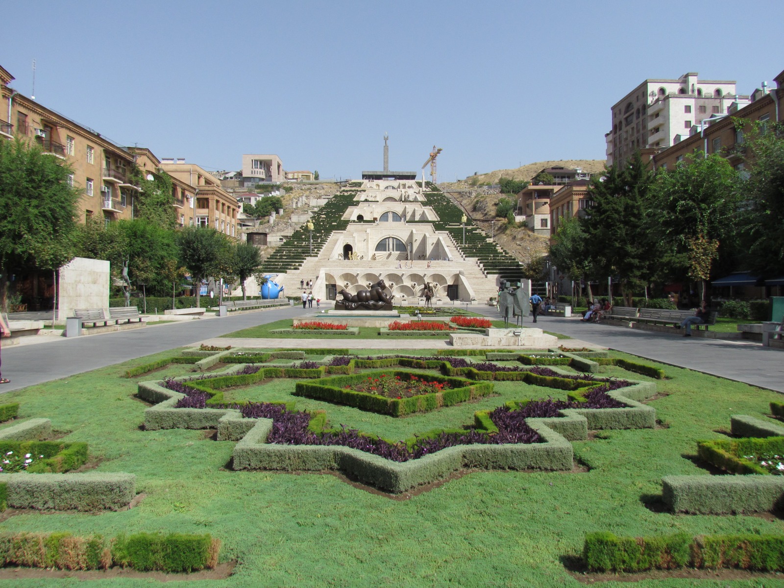 Yerevan - Cascade complex