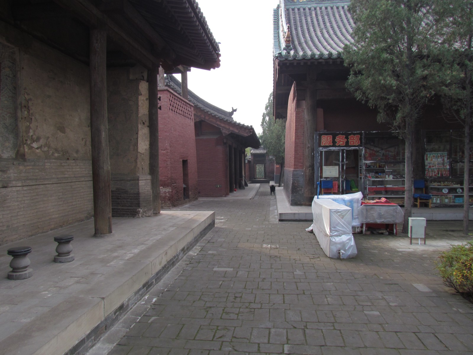 Near Pingyao - Shuanglin Buddhist temple