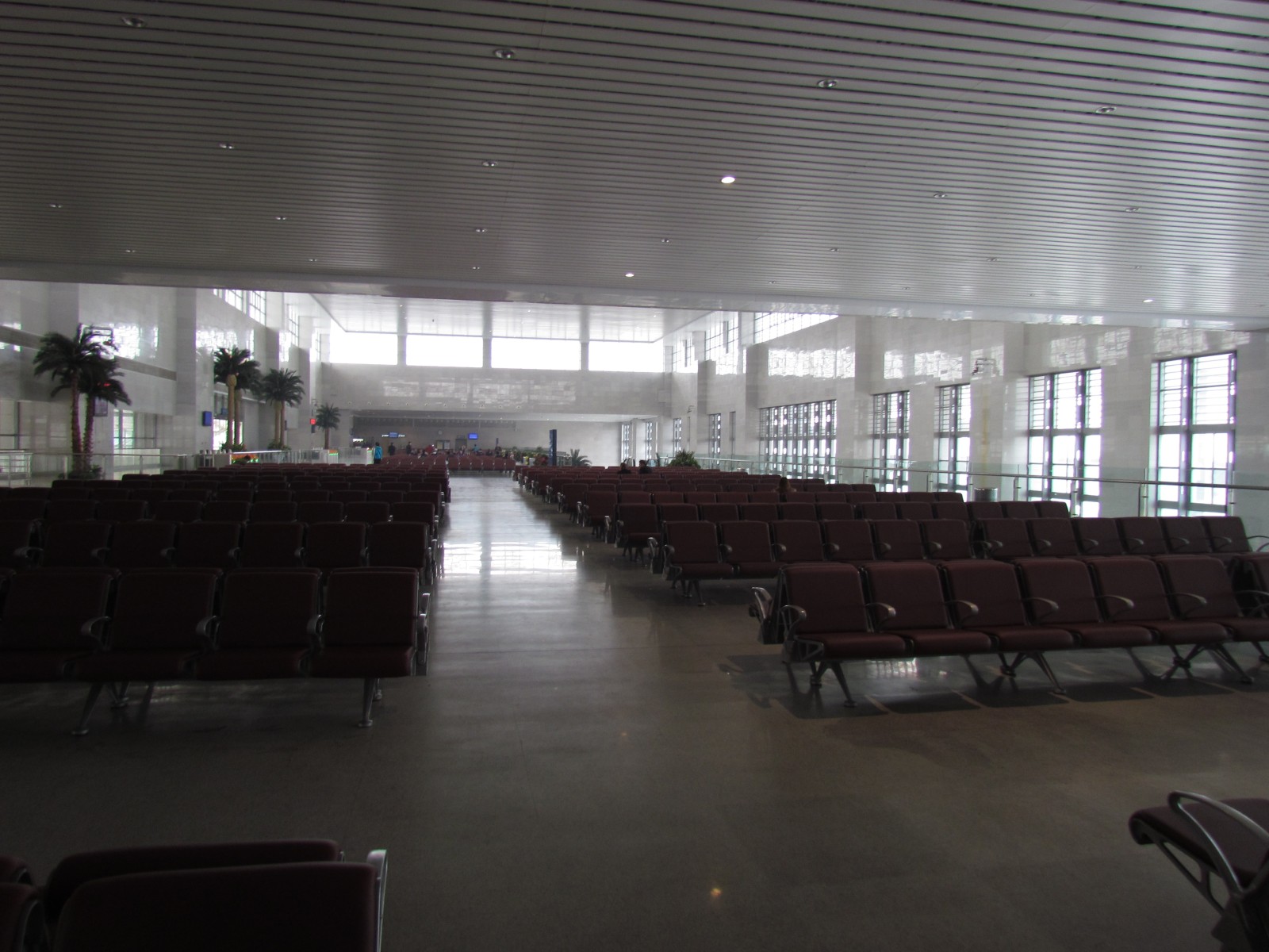 Luoyang - Train station