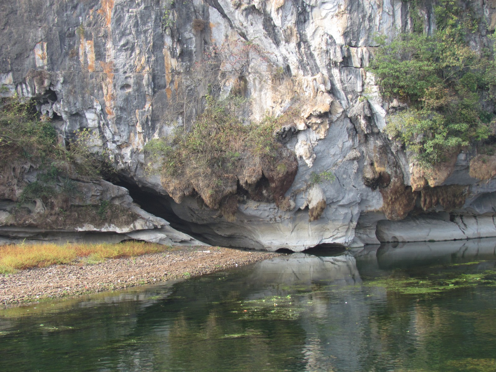 Near Guilin - Lijiang river - Stalactites