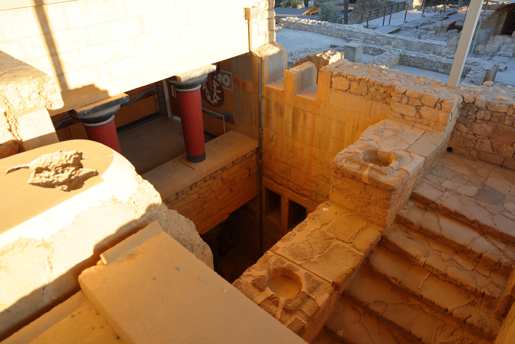Knossos palace