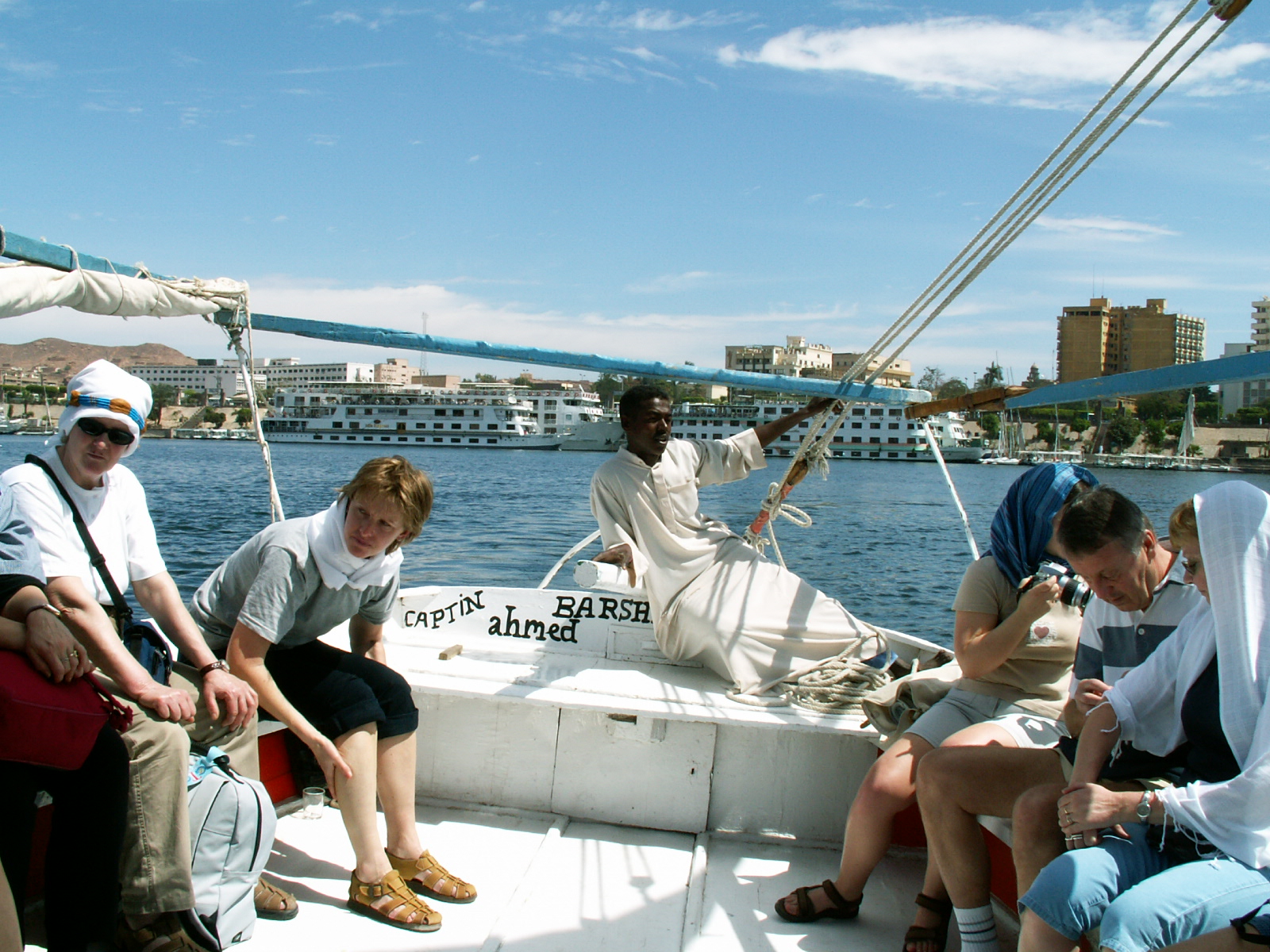 Aswan - Nile - On felluka