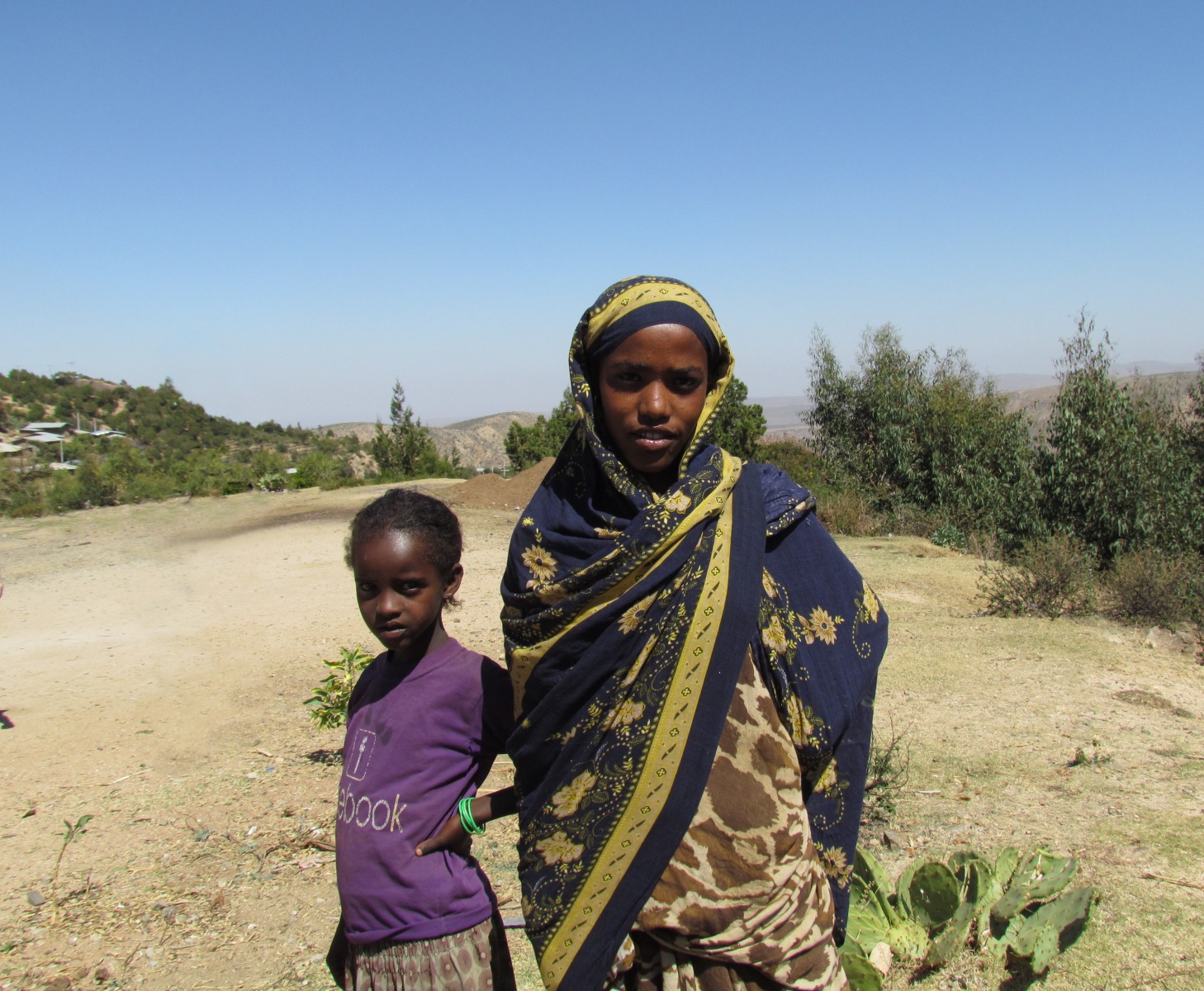 Near Dire Dawa - Local children