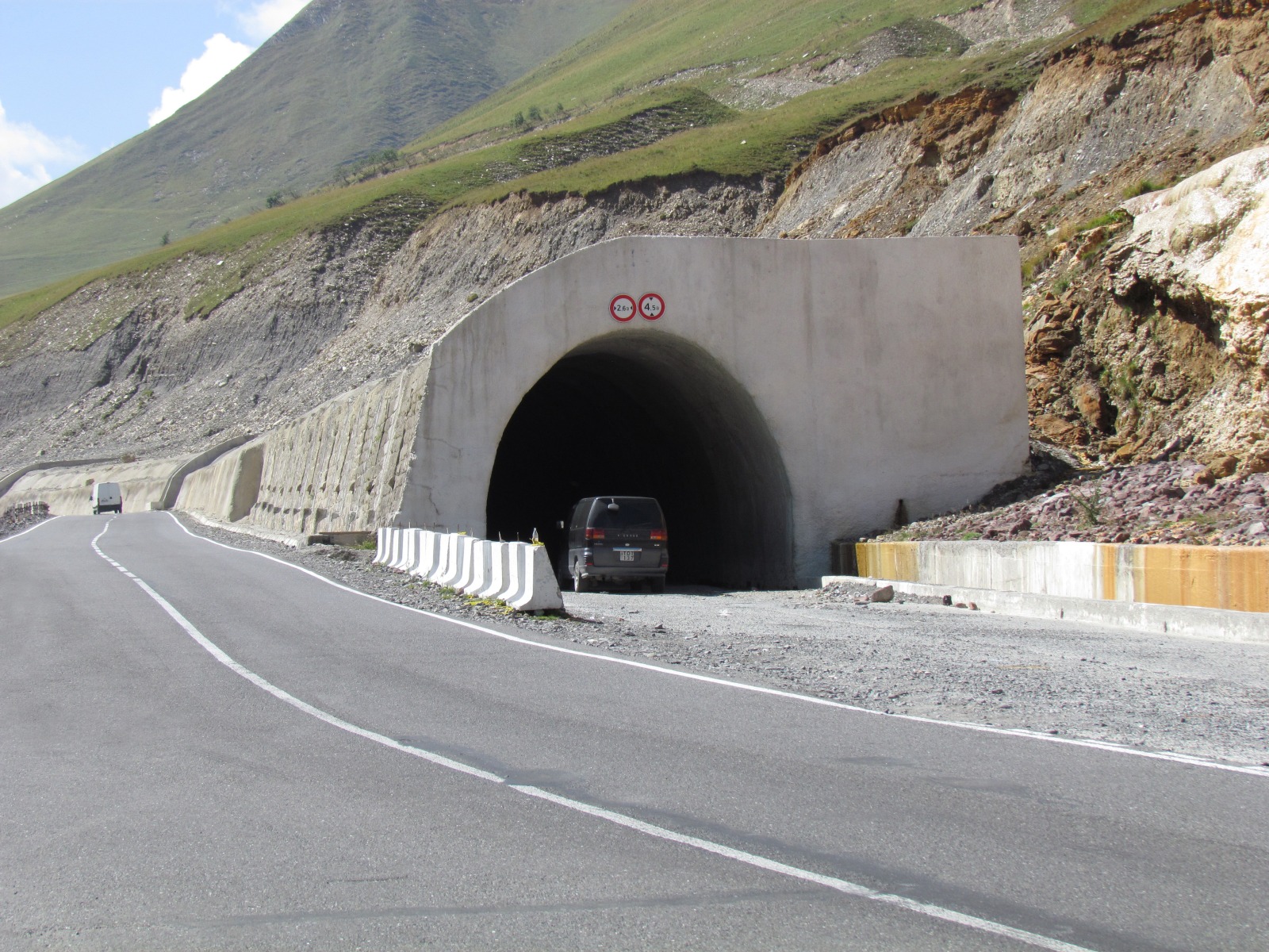 Georgian Military Road - Tunnel