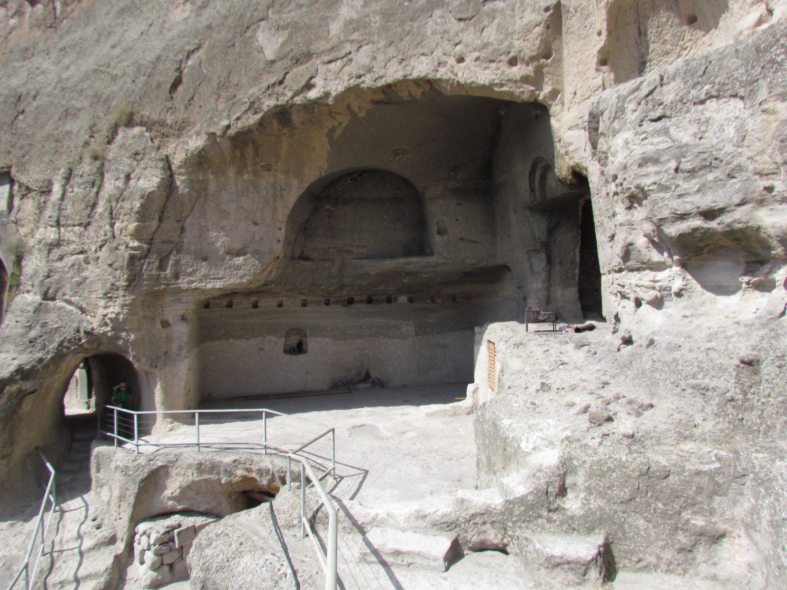 Vardzia