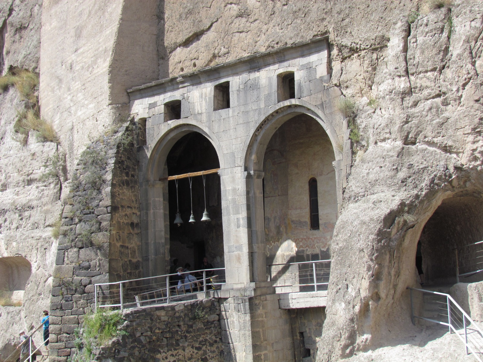 Vardzia - Church