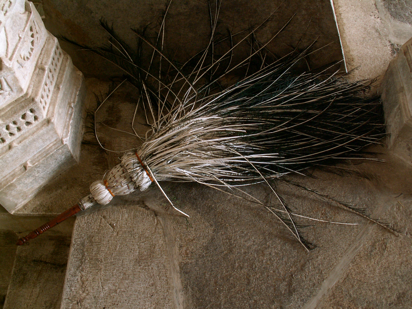Ranakpur - Jain temple Chaumukha Mandir - Jain broom