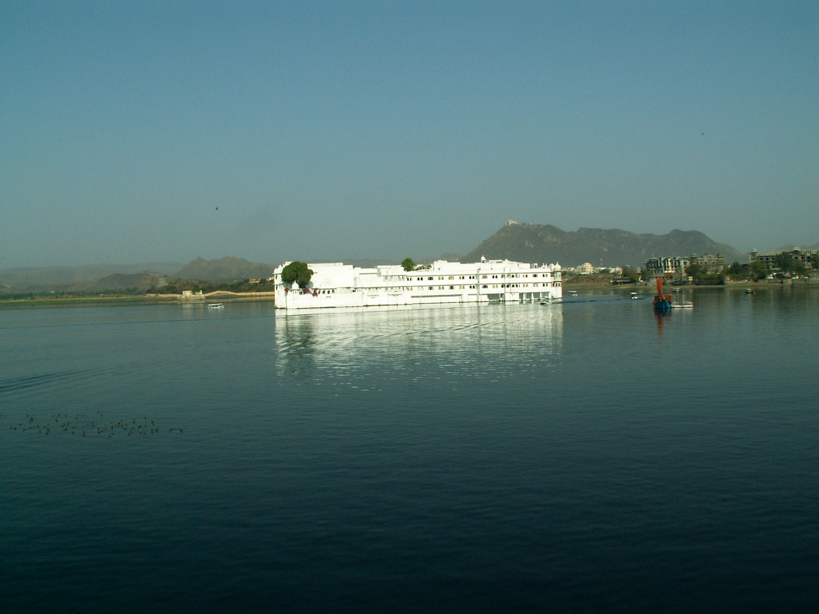 Udaipur - Lake palace