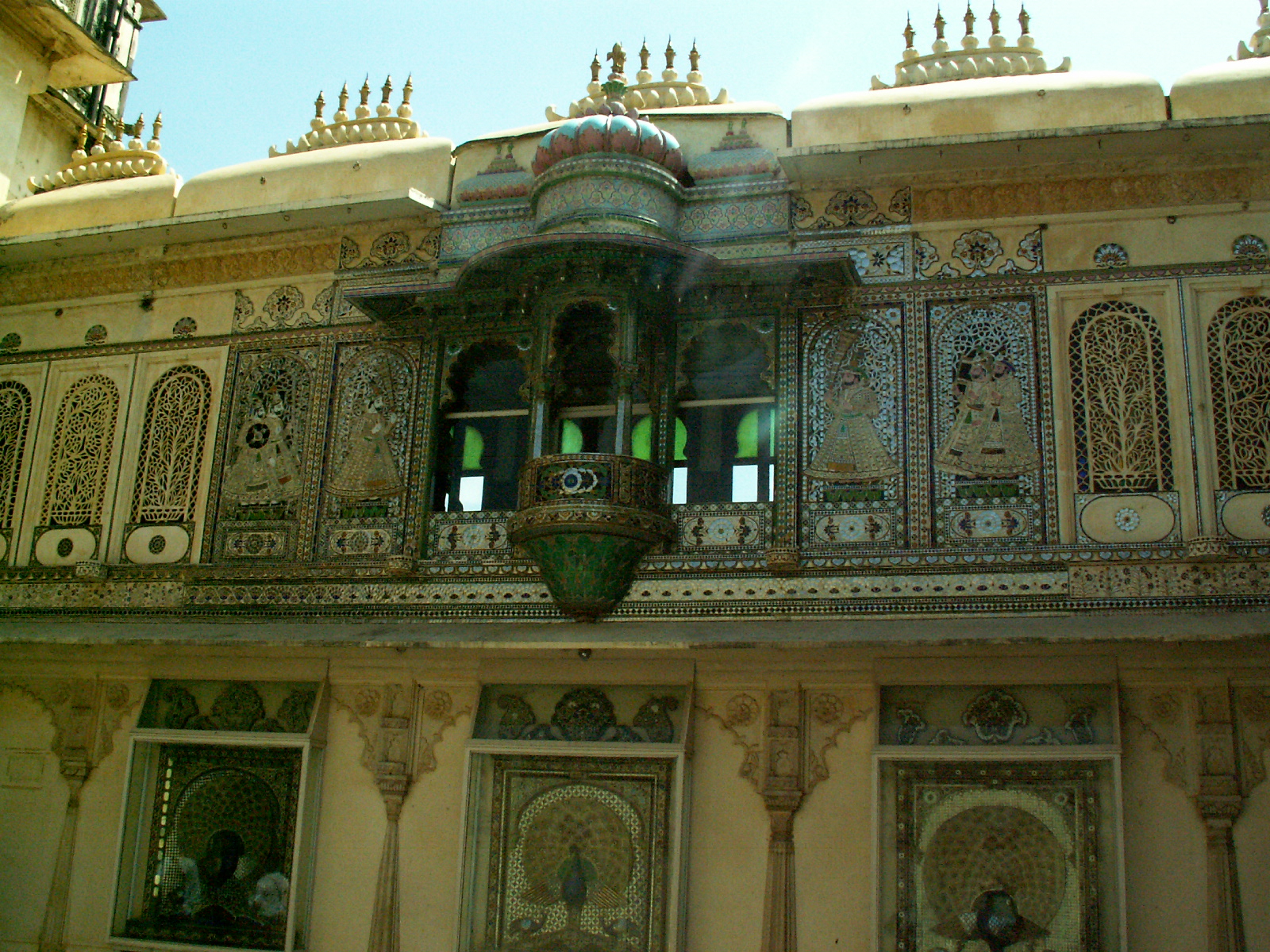 Udaipur - City palace
