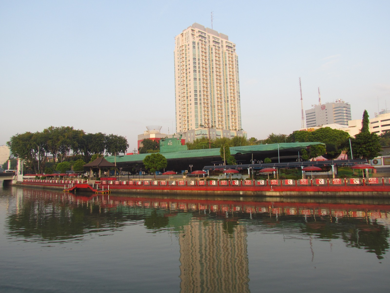 Surabaya - Submarine