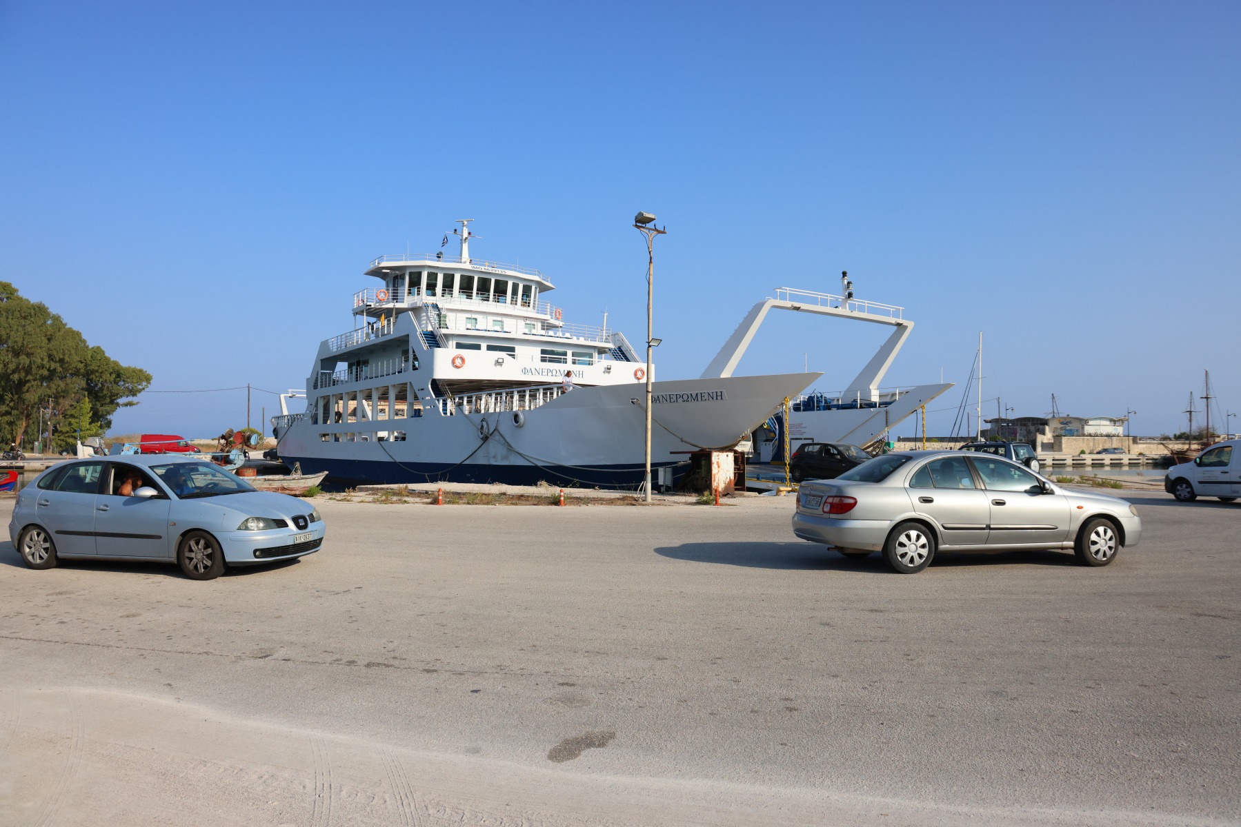 Agia Mavra Fortress - Ferry instead of a broken bridge