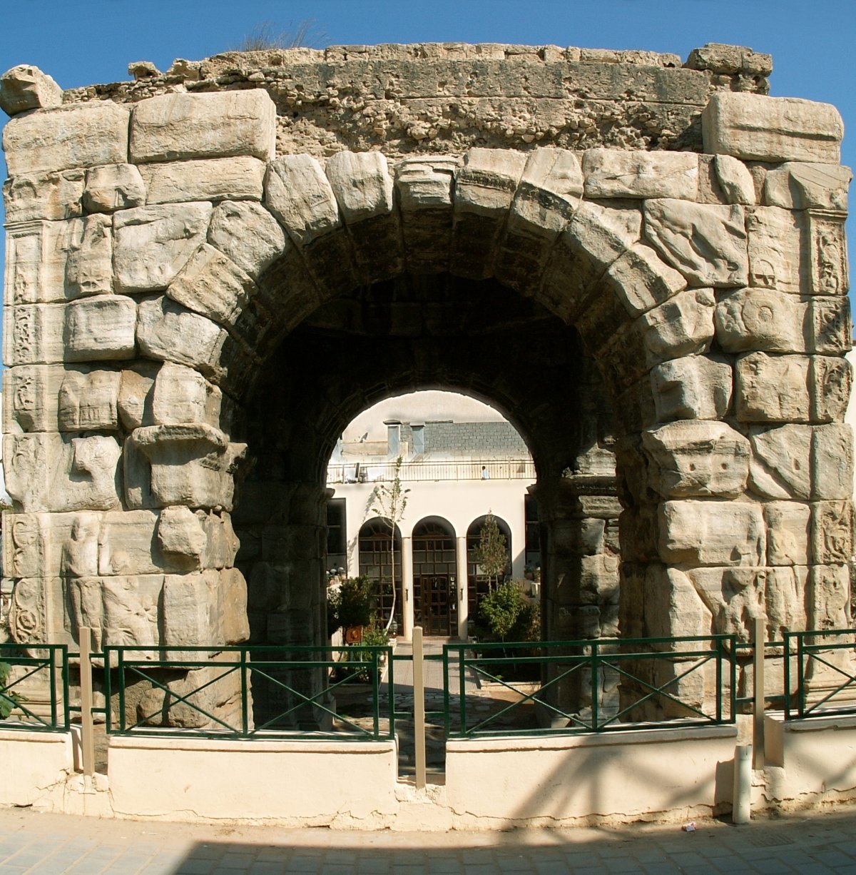 Tripoli - Old medina - Arch of Marcus Aurelius