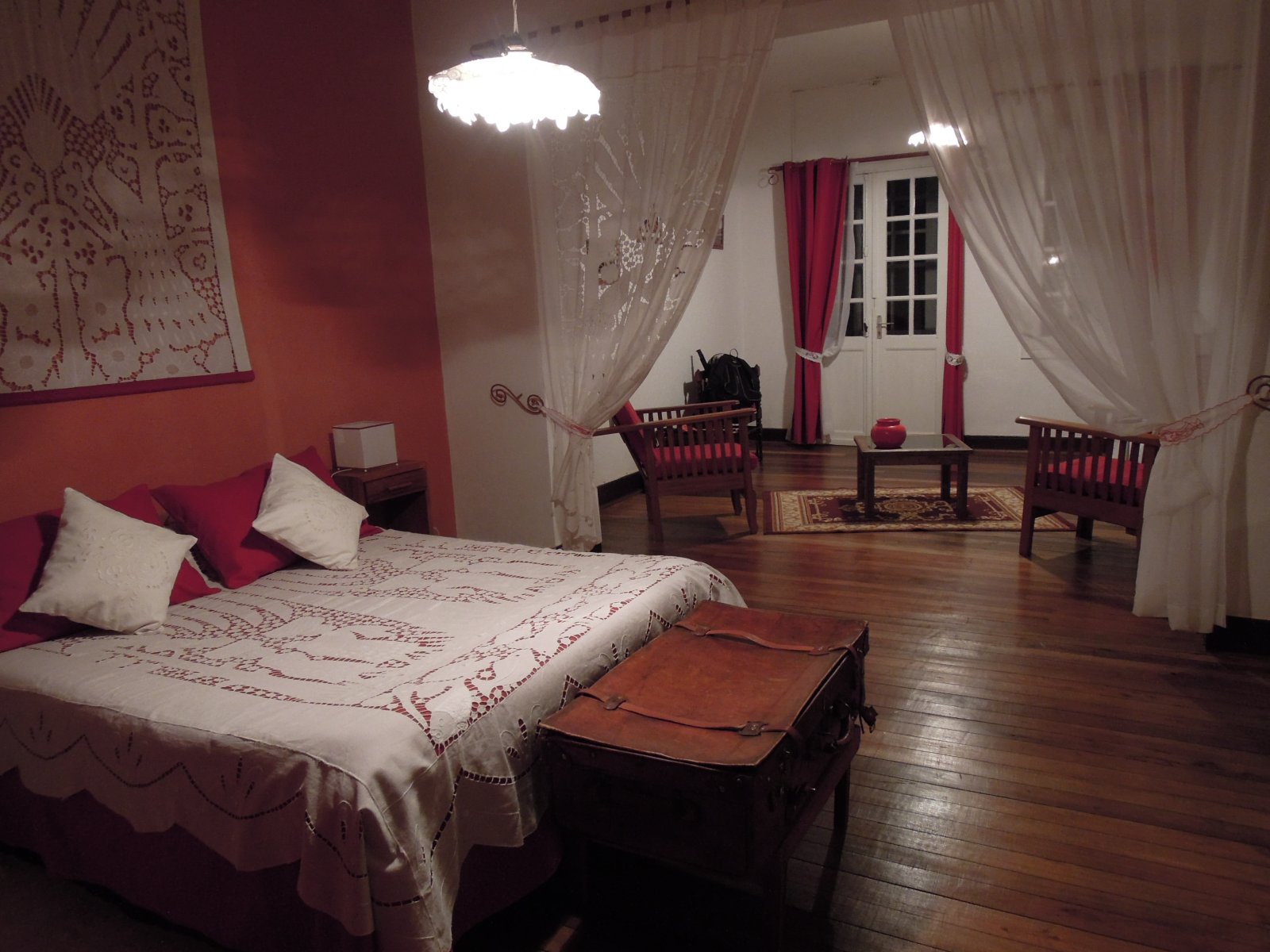 Antsirabe - Haunted hotel - Room