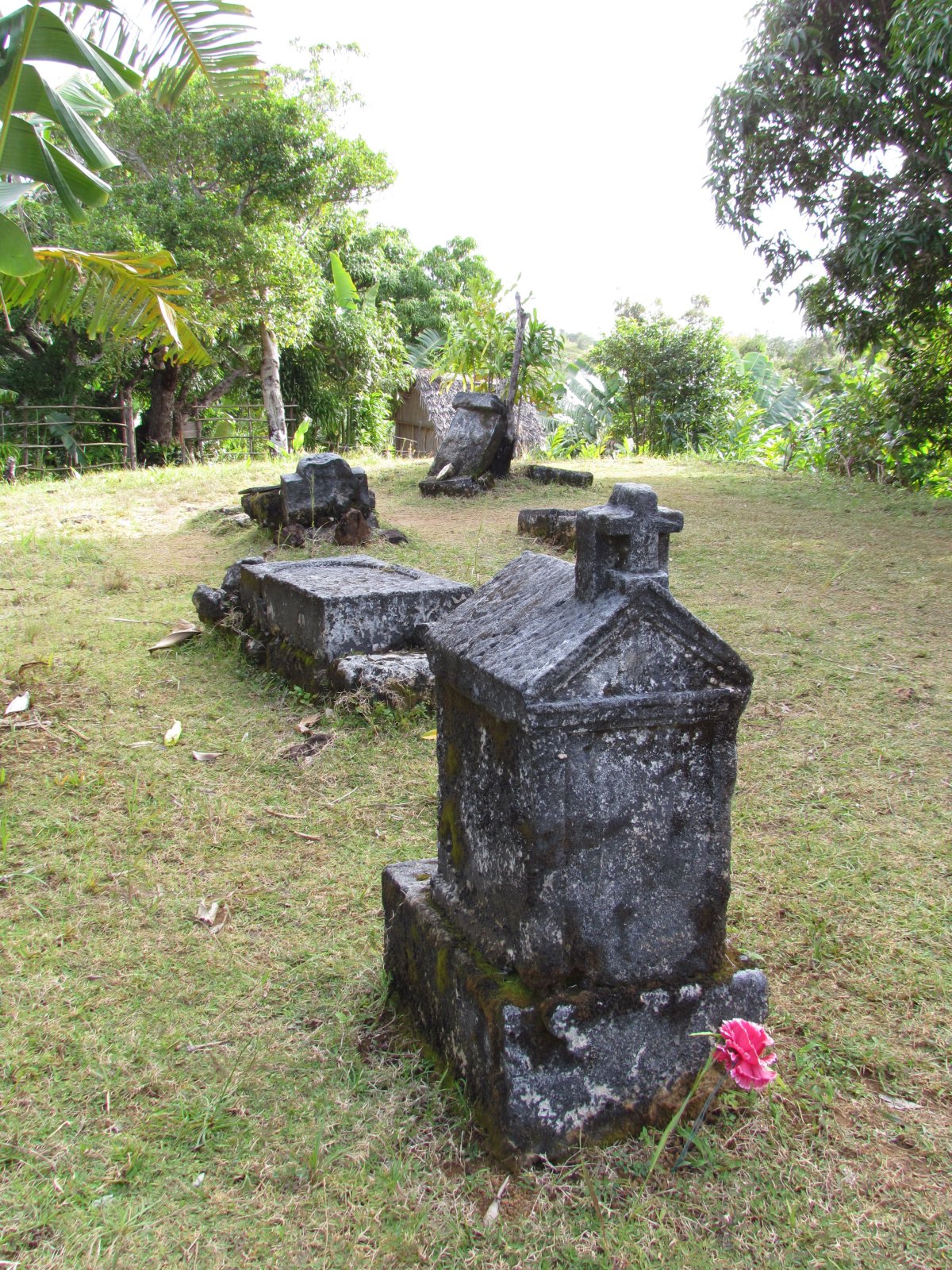 Ile Sainte Marie - Pirate cemetery