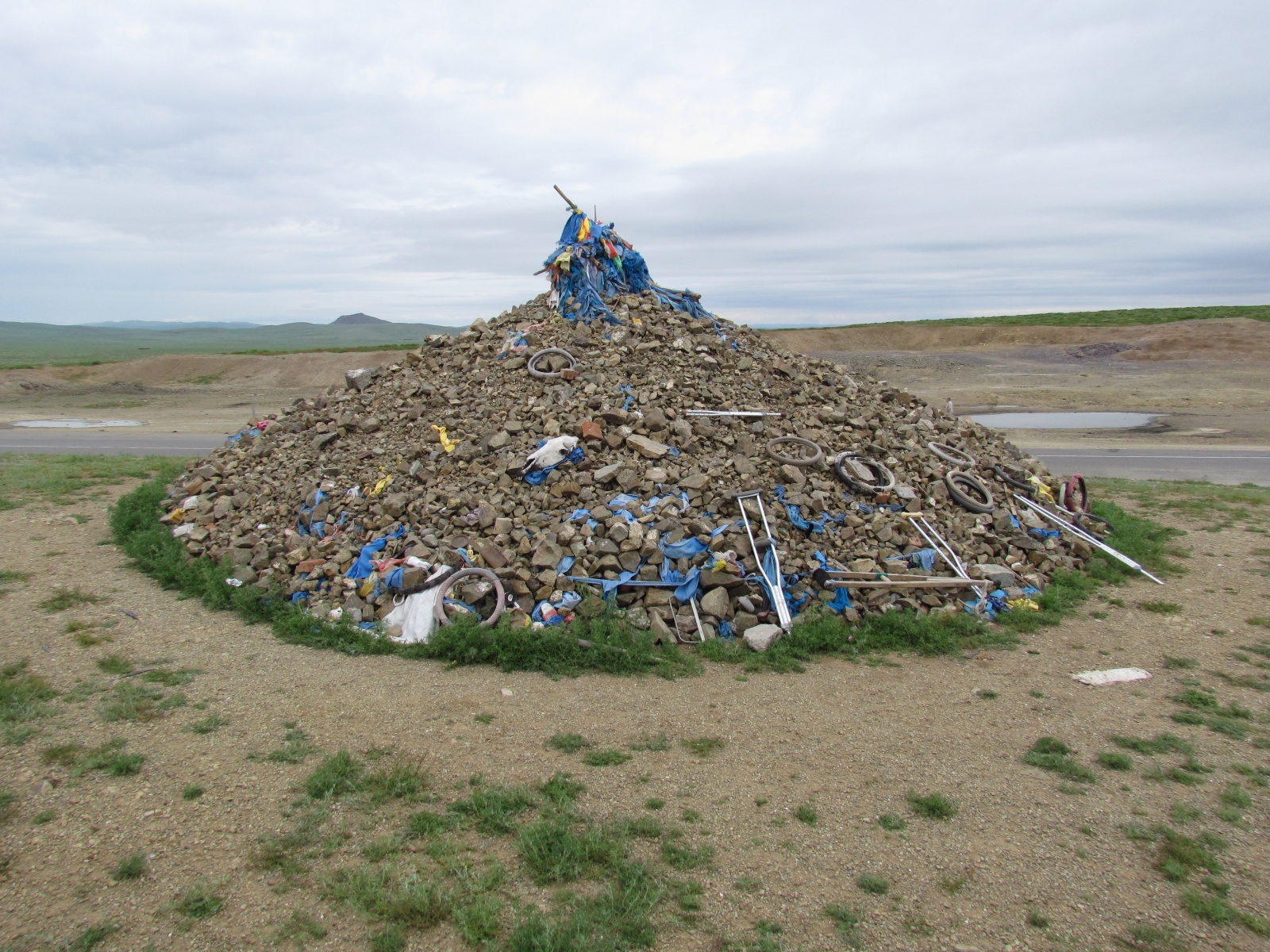 Near Mongol Altai ger camp - Ovoo