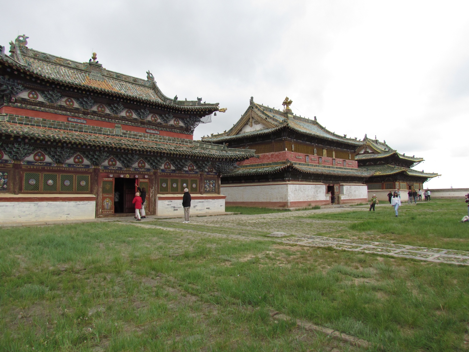 Kharkhorin - Erdene Zuu monastery - Temples