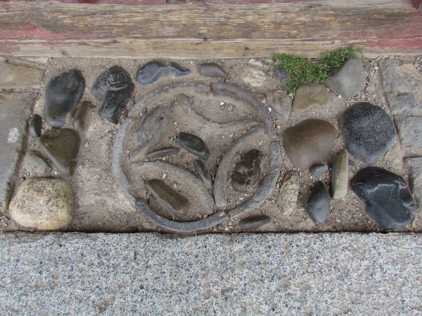 Kharkhorin - Erdene Zuu monastery - Threshold