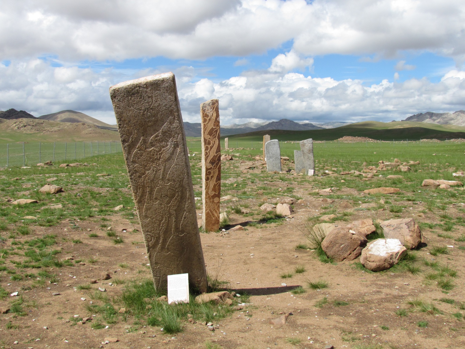 Near Murun - Uushiigin uver - Deer stones