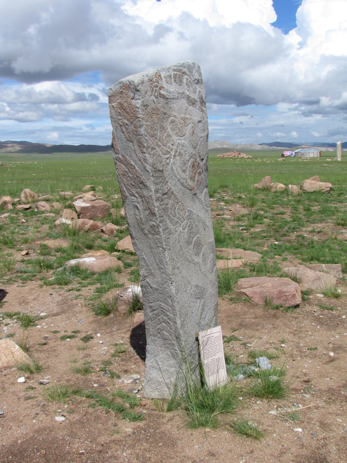 Near Murun - Uushiigin uver - Deer stones