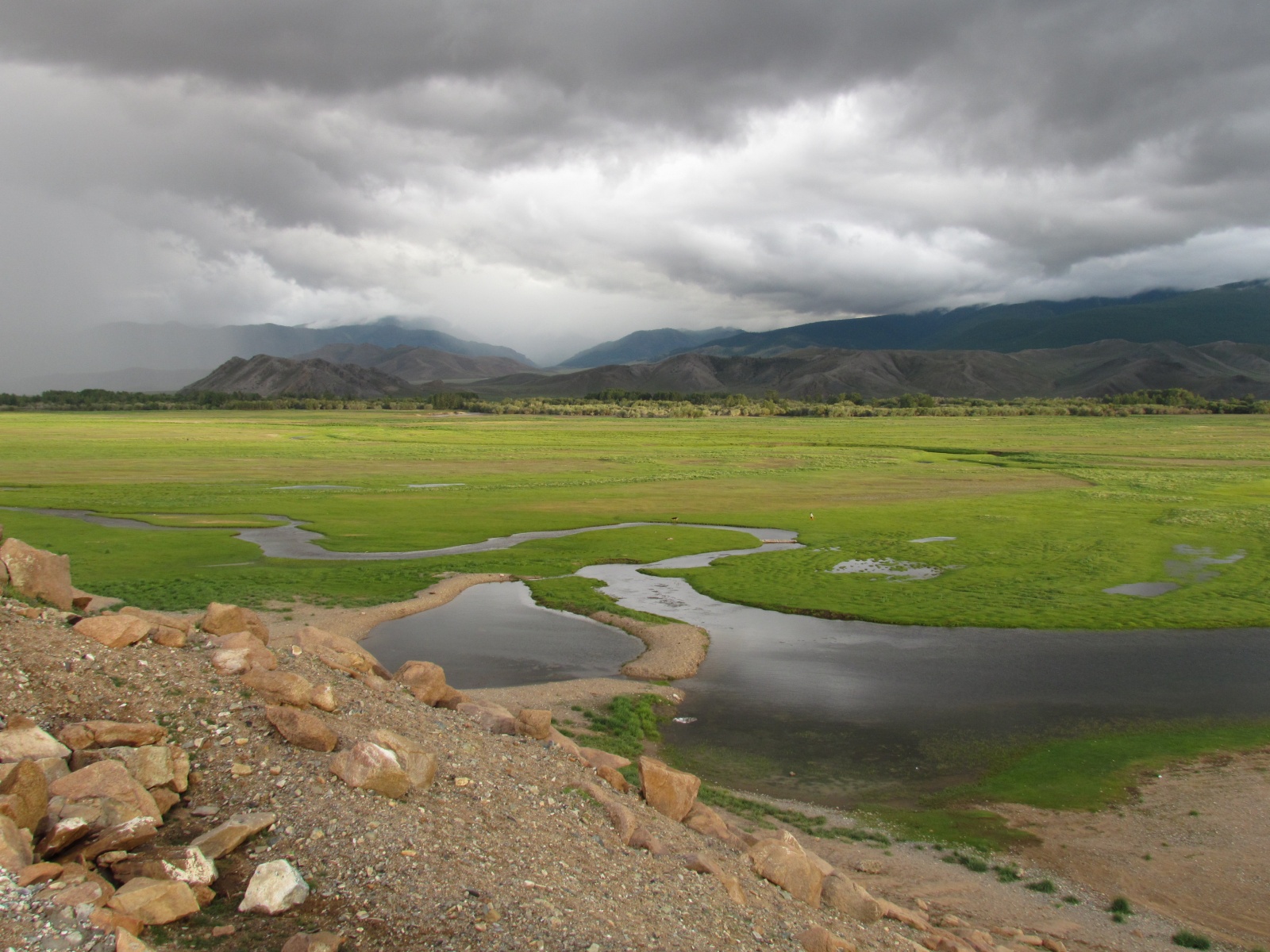 Khargant camp - Delgermoron river