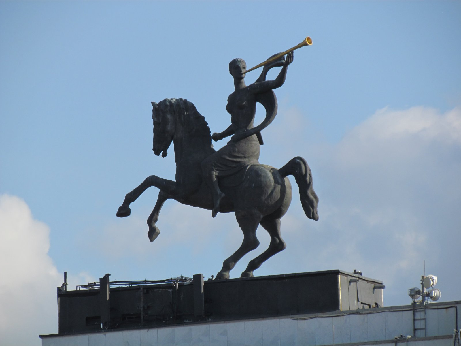 Poklonnaya Hill - Museum of the Great Patriotic War - Statue