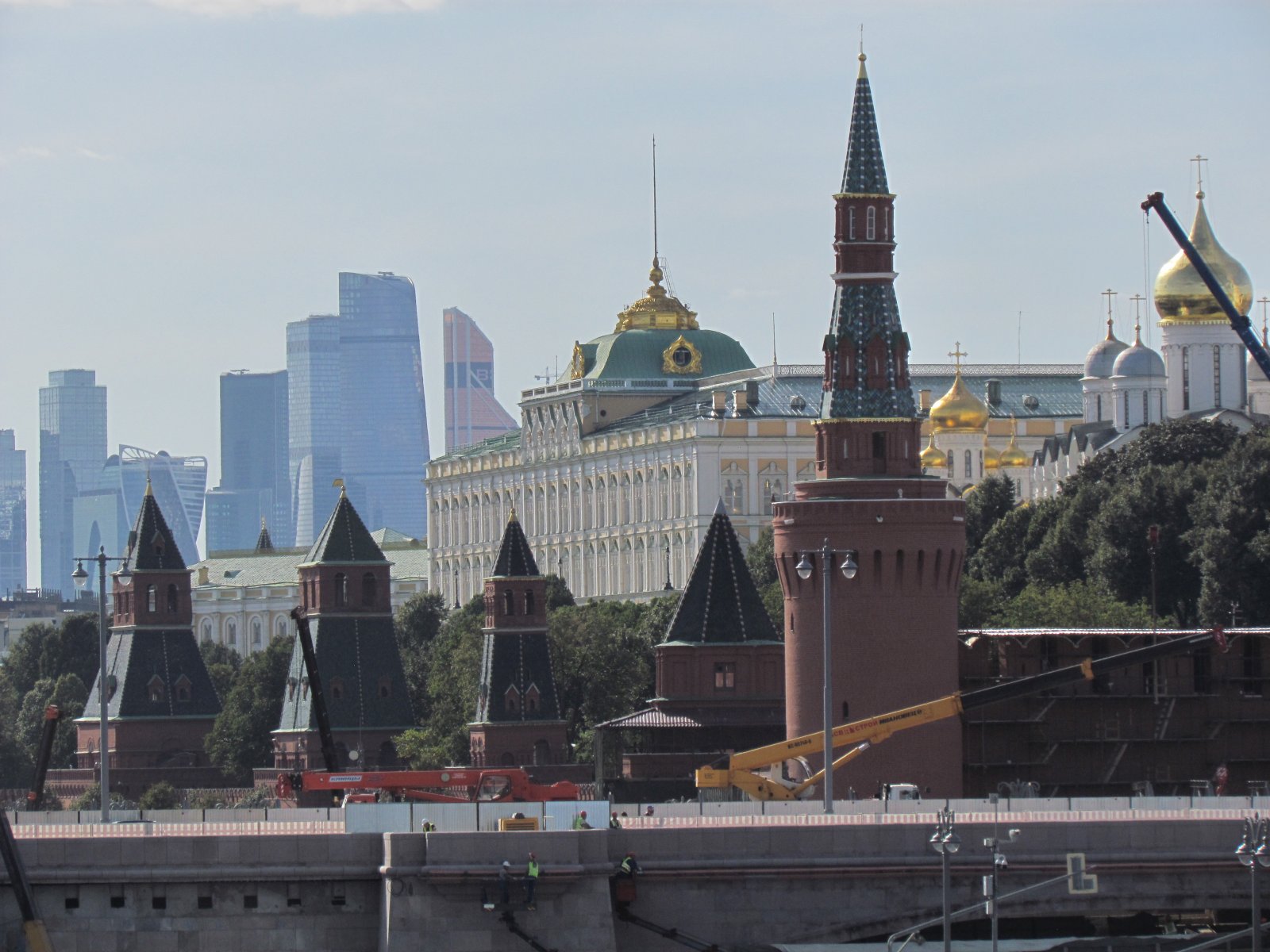 Zaryadye Park - Kremlin