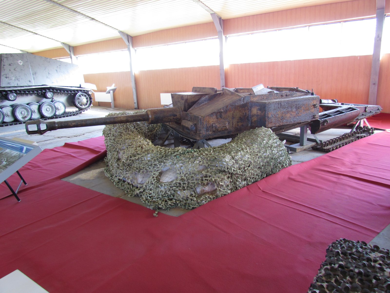 Kubinka Tank Museum - StuG 40 Ausf.F 8 turret