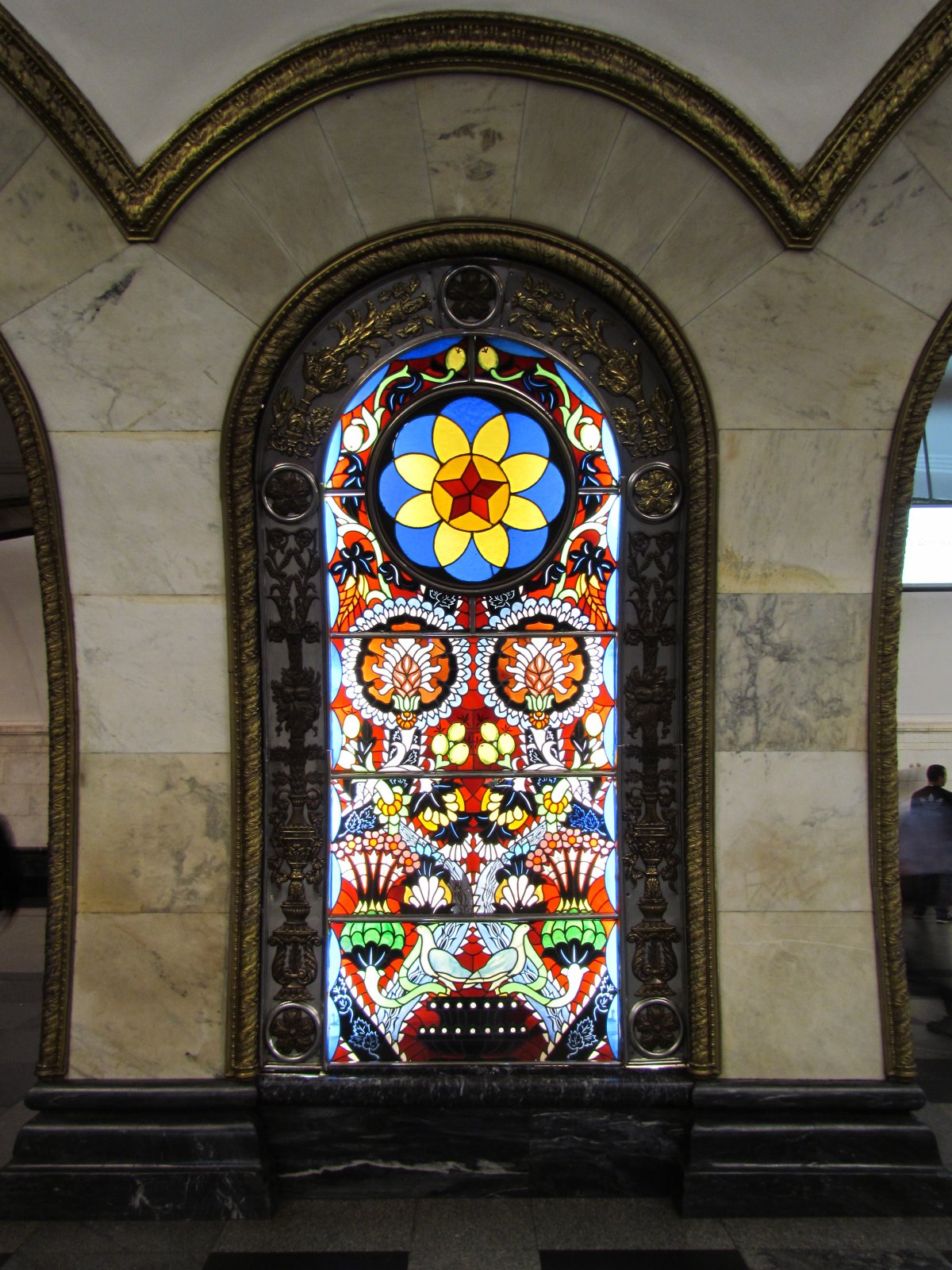 Moscow Metro - Novoslobodskaya station