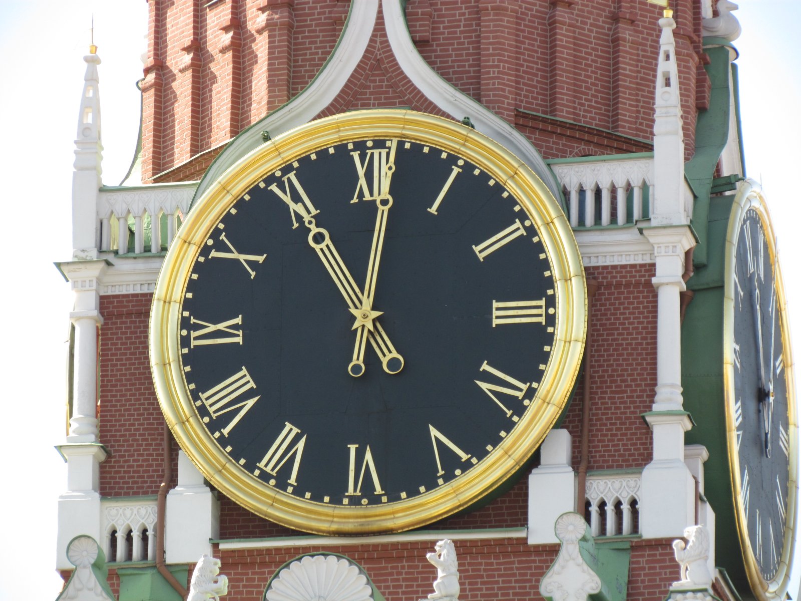 Red Square - Spasskaya Tower - Clock