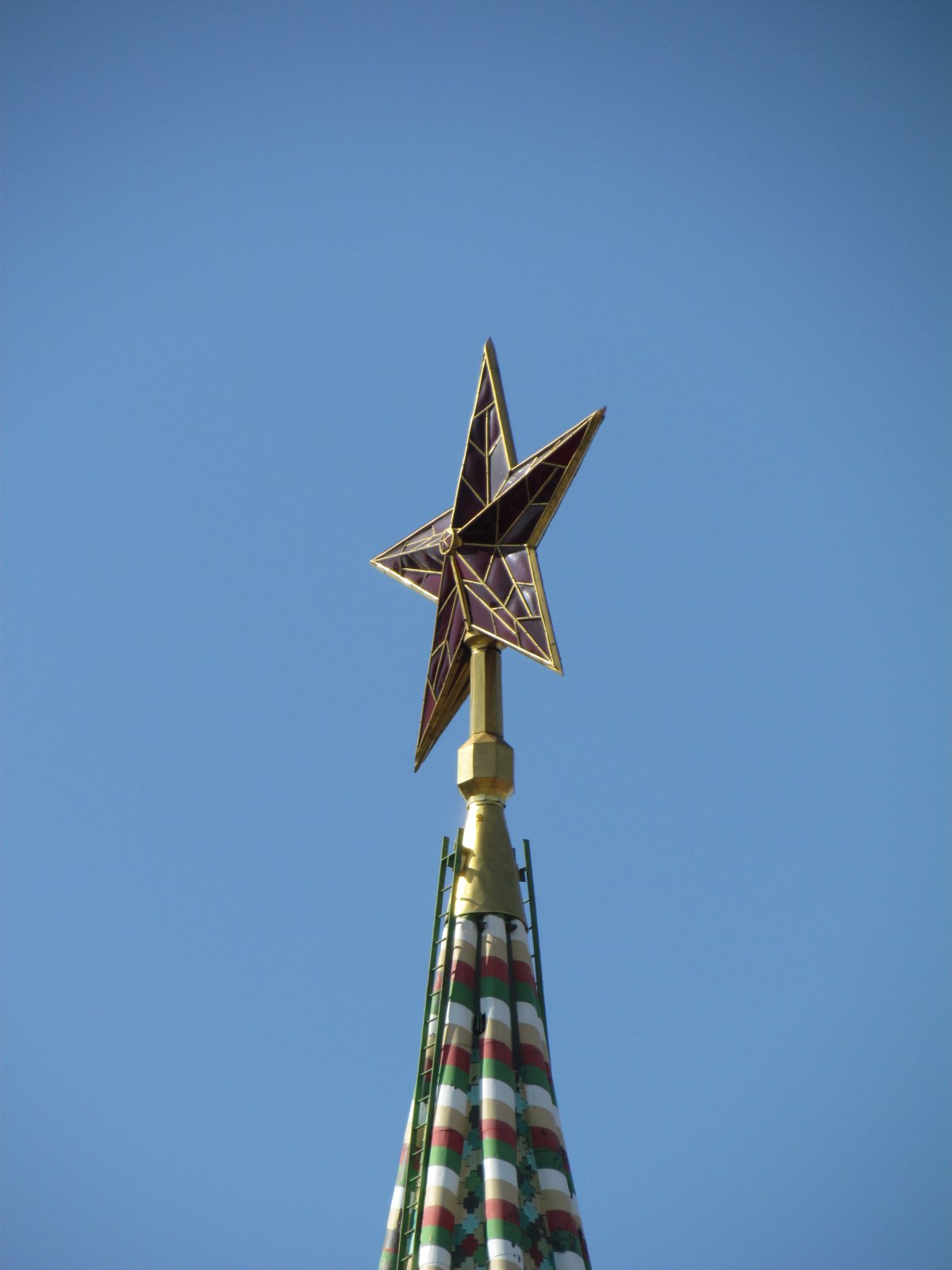Red Square - Spasskaya Tower - Star