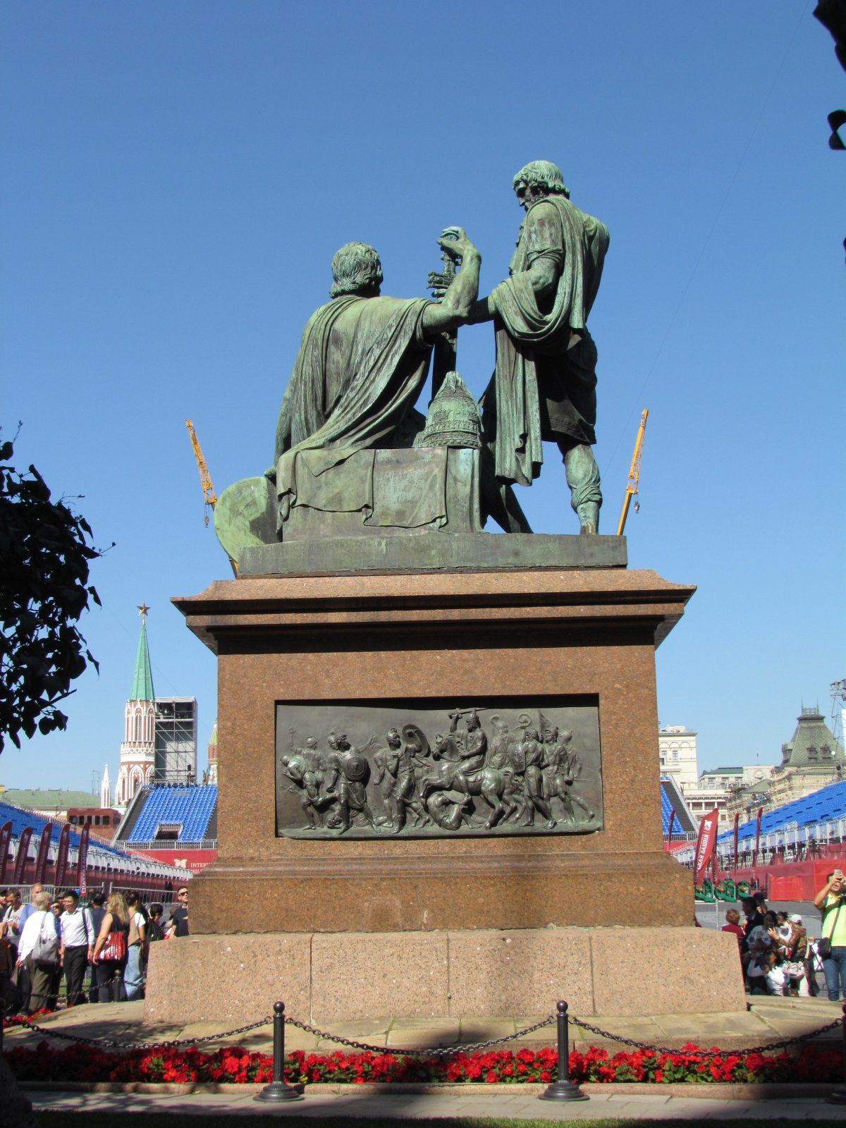 Monument to Minin and Pozharsky