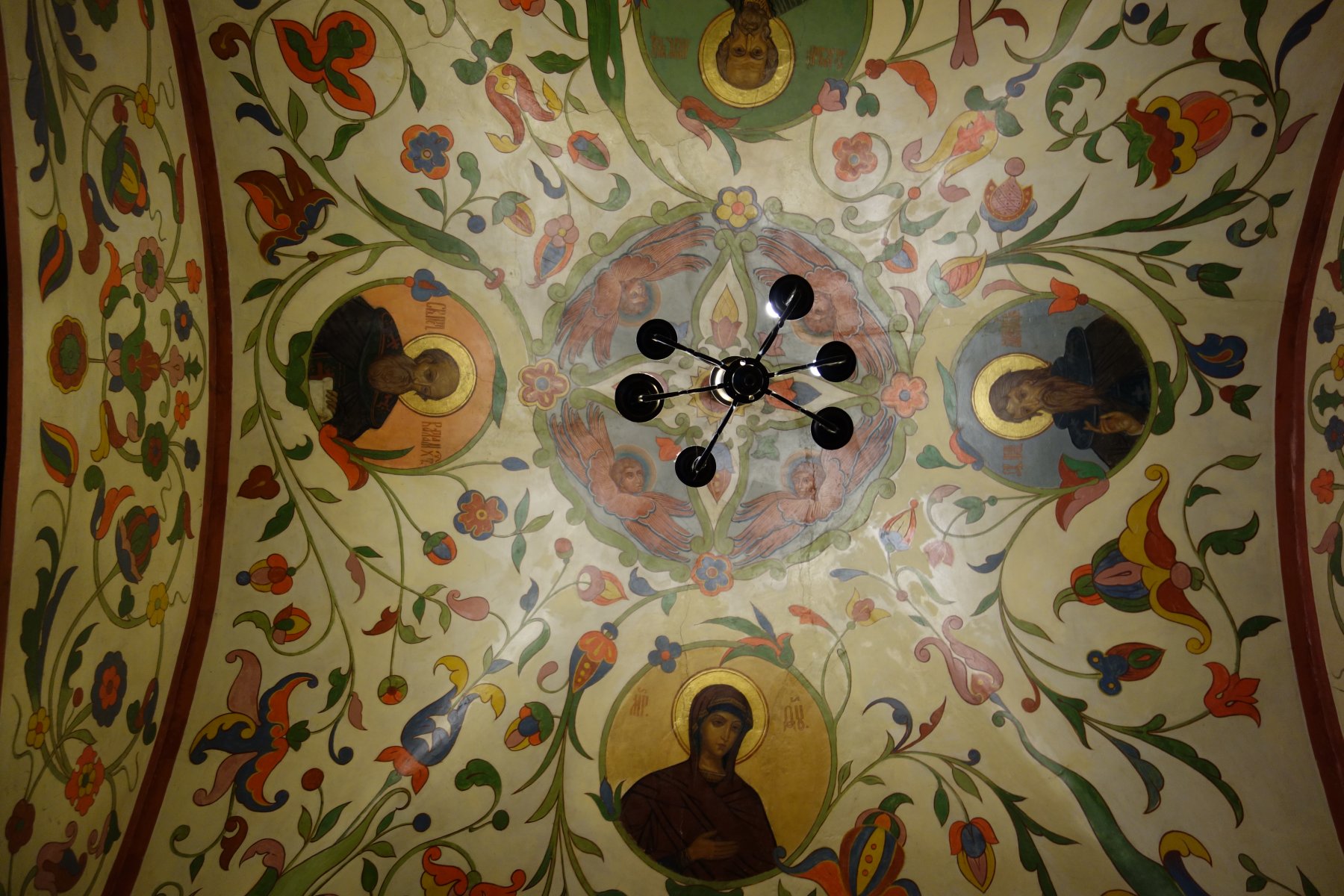 Saint Basil's Cathedral - Ground floor ceiling