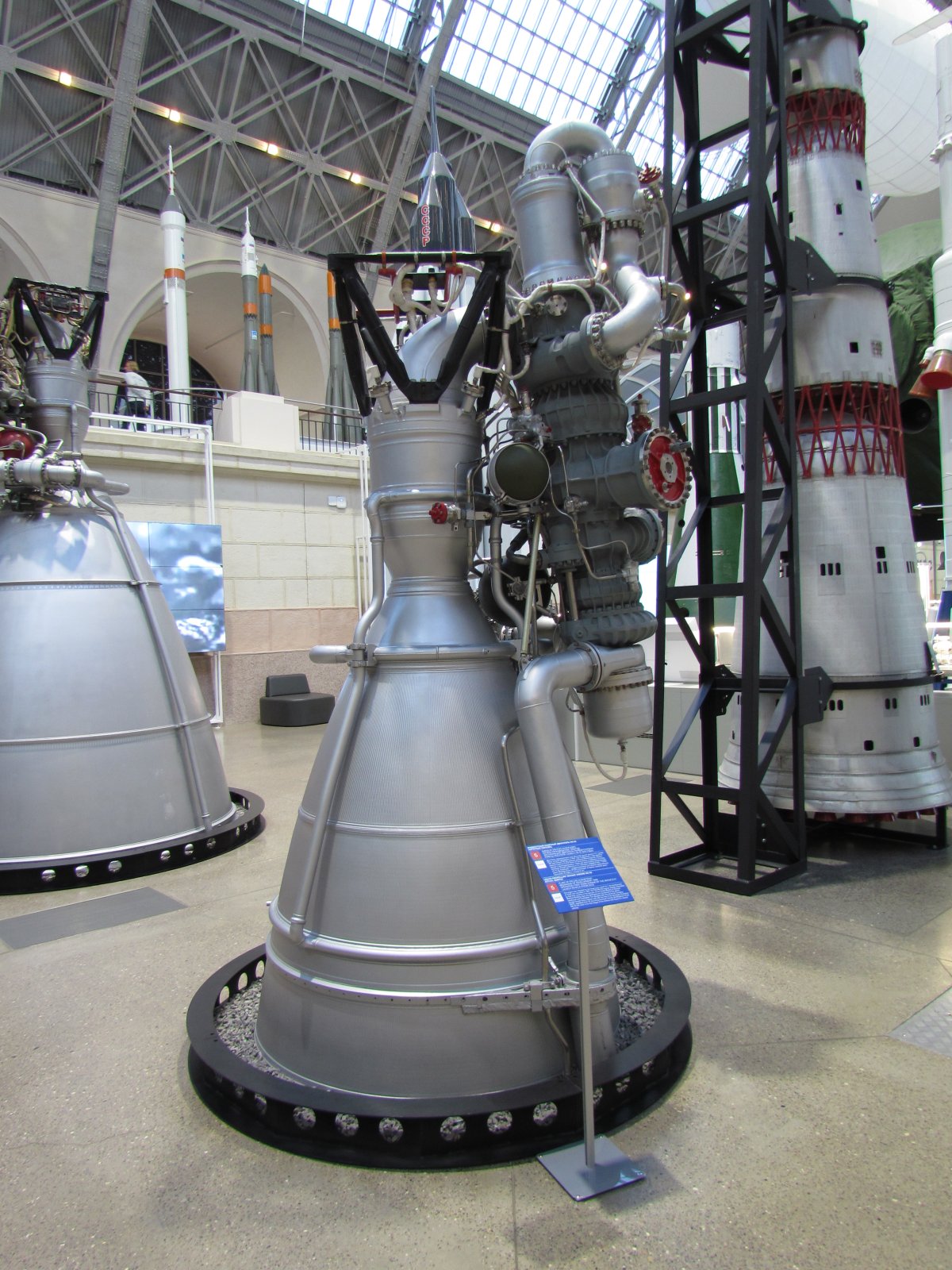 VDNKh - Pavillion 'Cosmos' - Liquid-propellant rocket engine NK-33