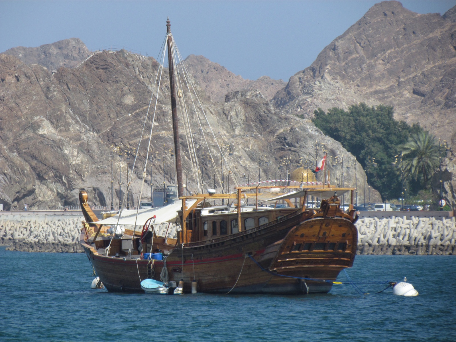 Muscat - Old ship