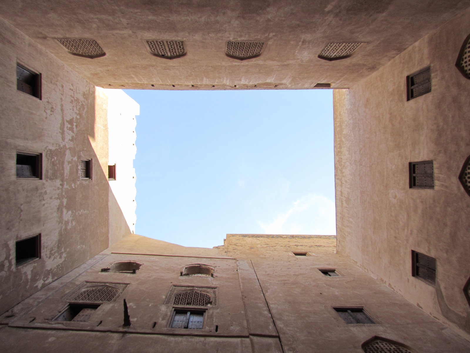 Jabreen castle - Atrium