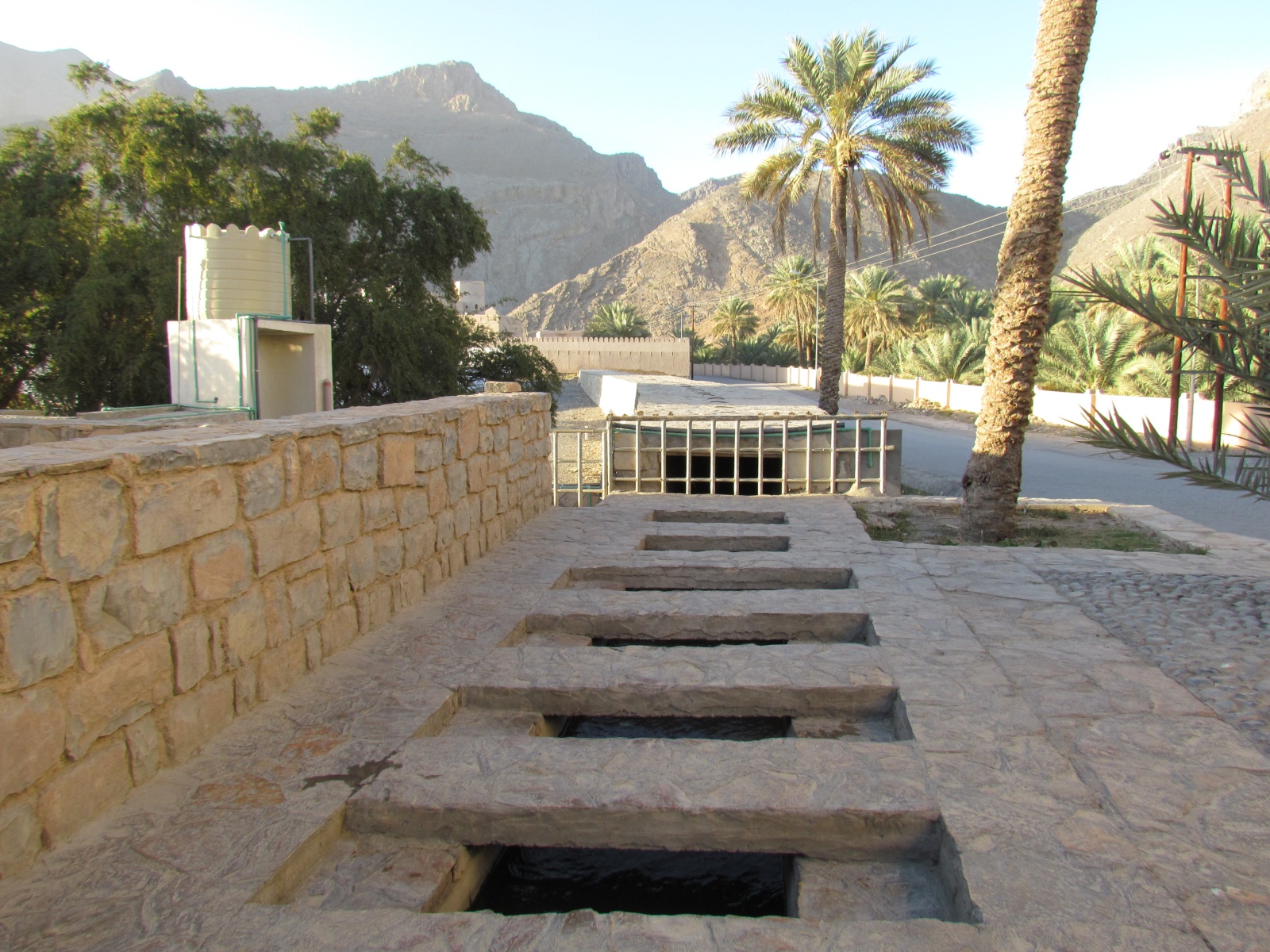 Birkat al Mouz - Falaj (irrigation system)