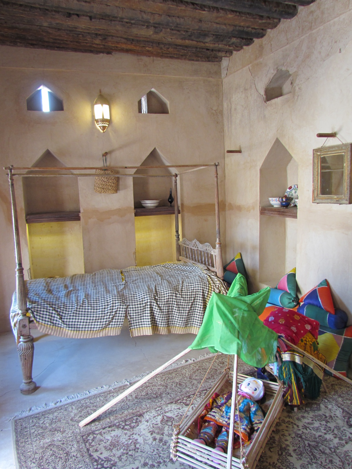 Nakhl - Fort - Girls room