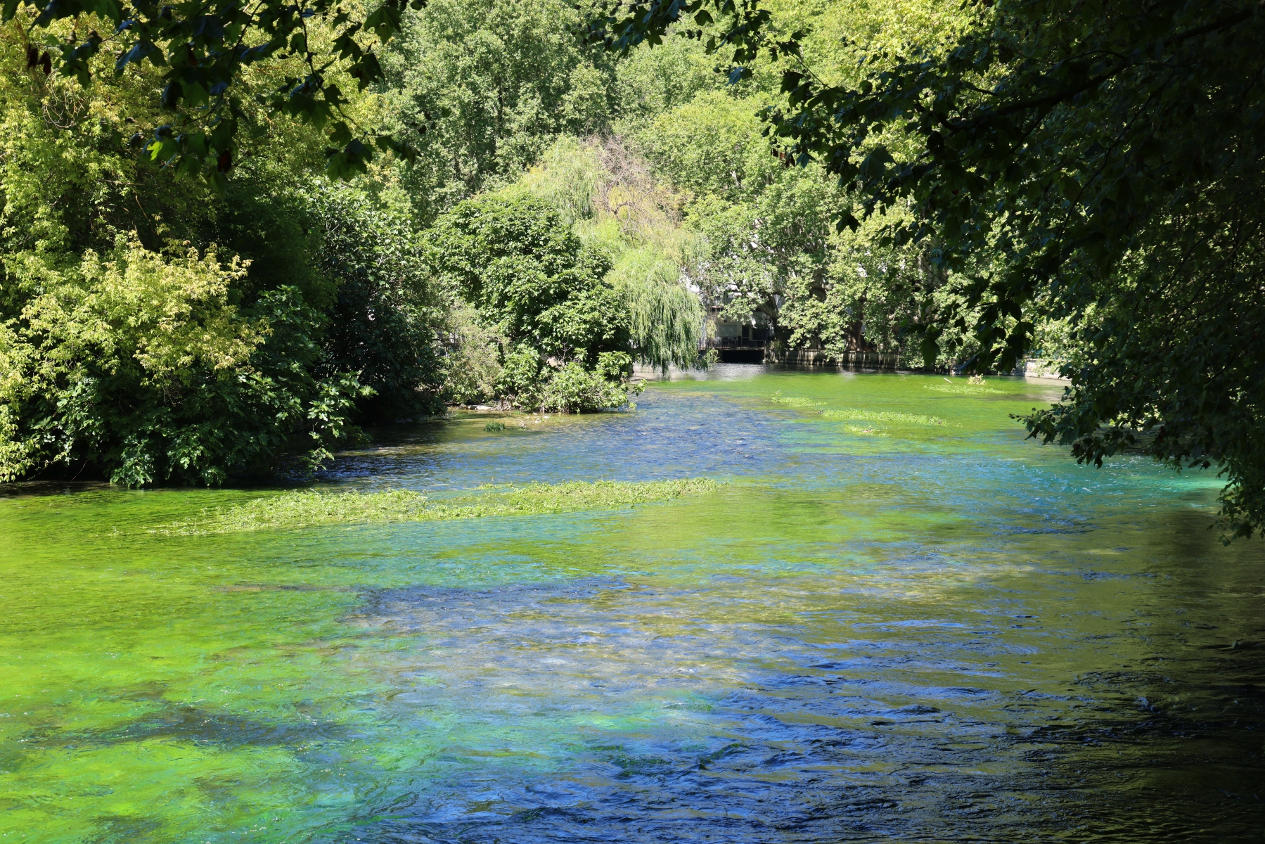 Fontaine de Vaucluse - La Sorgue river