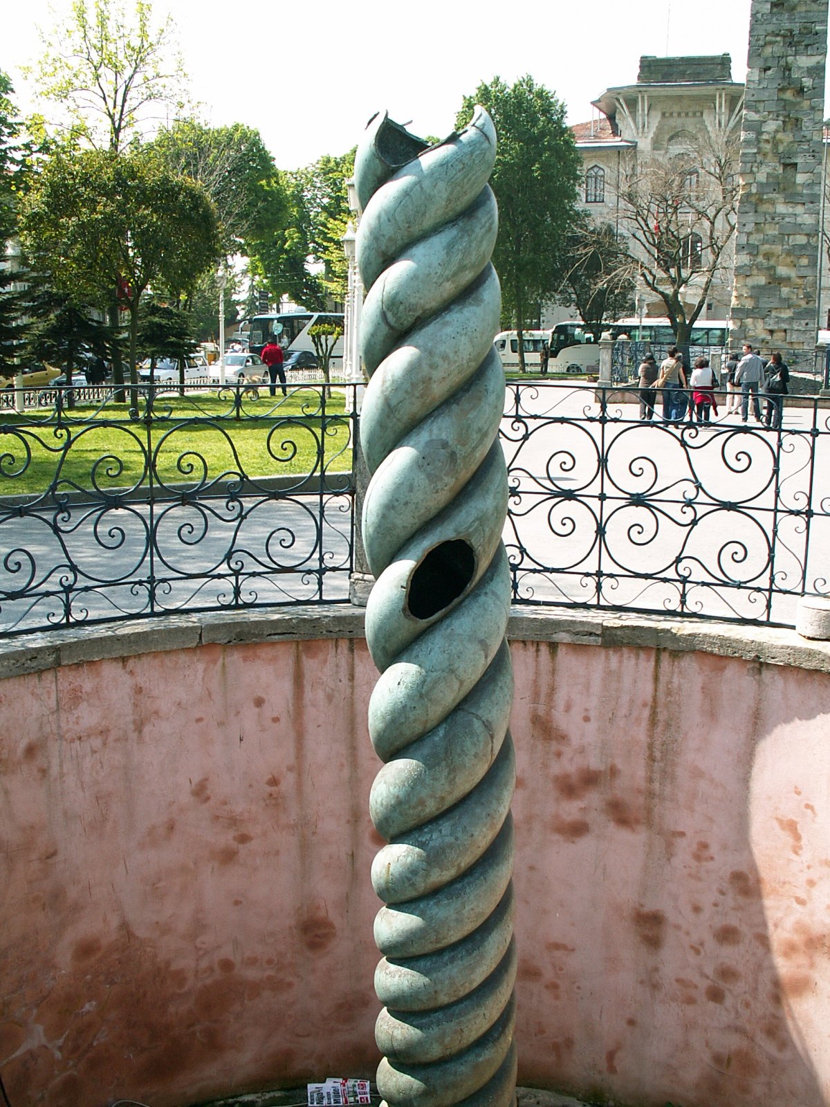 Istanbul - Sultanahmet Square - The Serpent Column