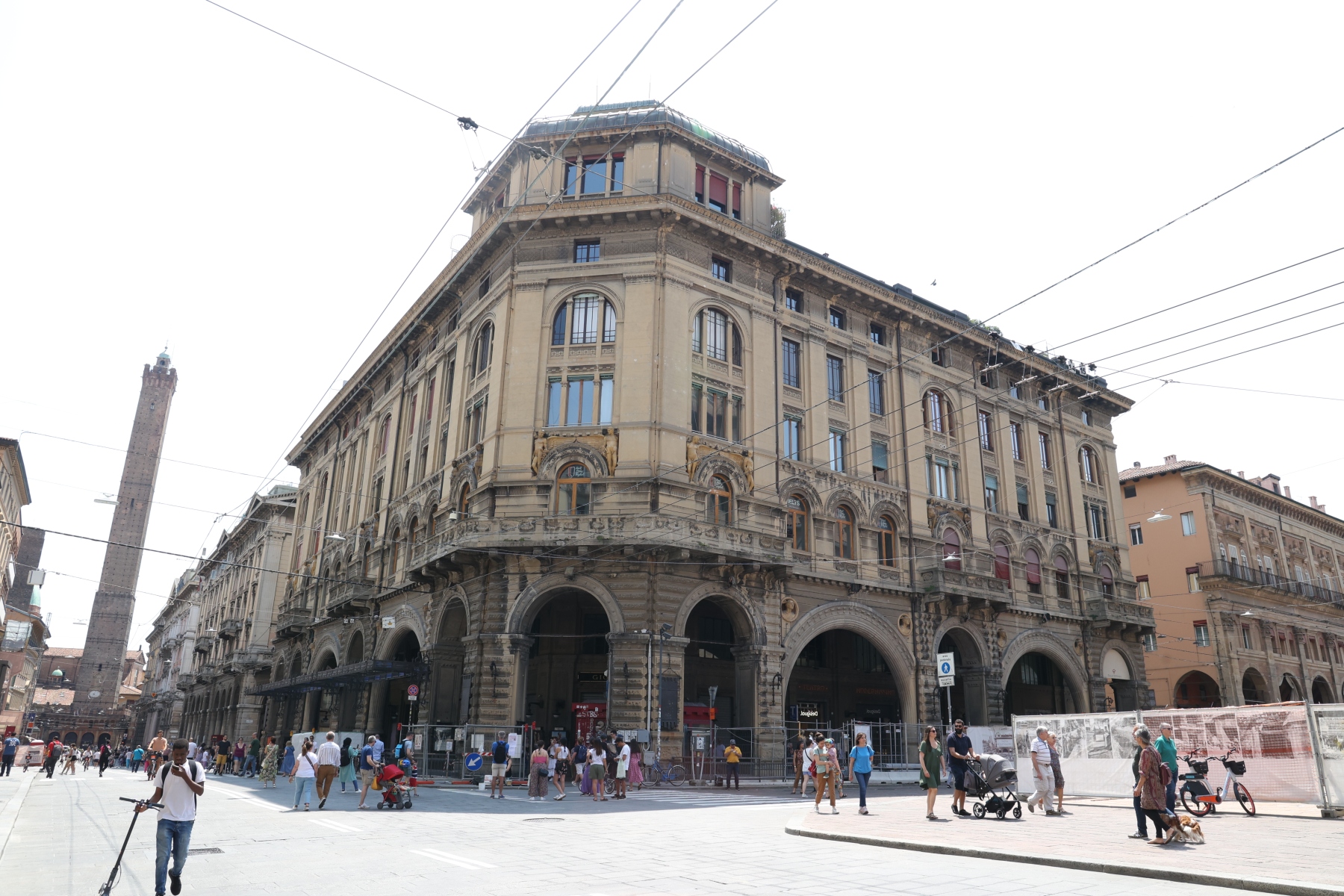 Bologna - Building