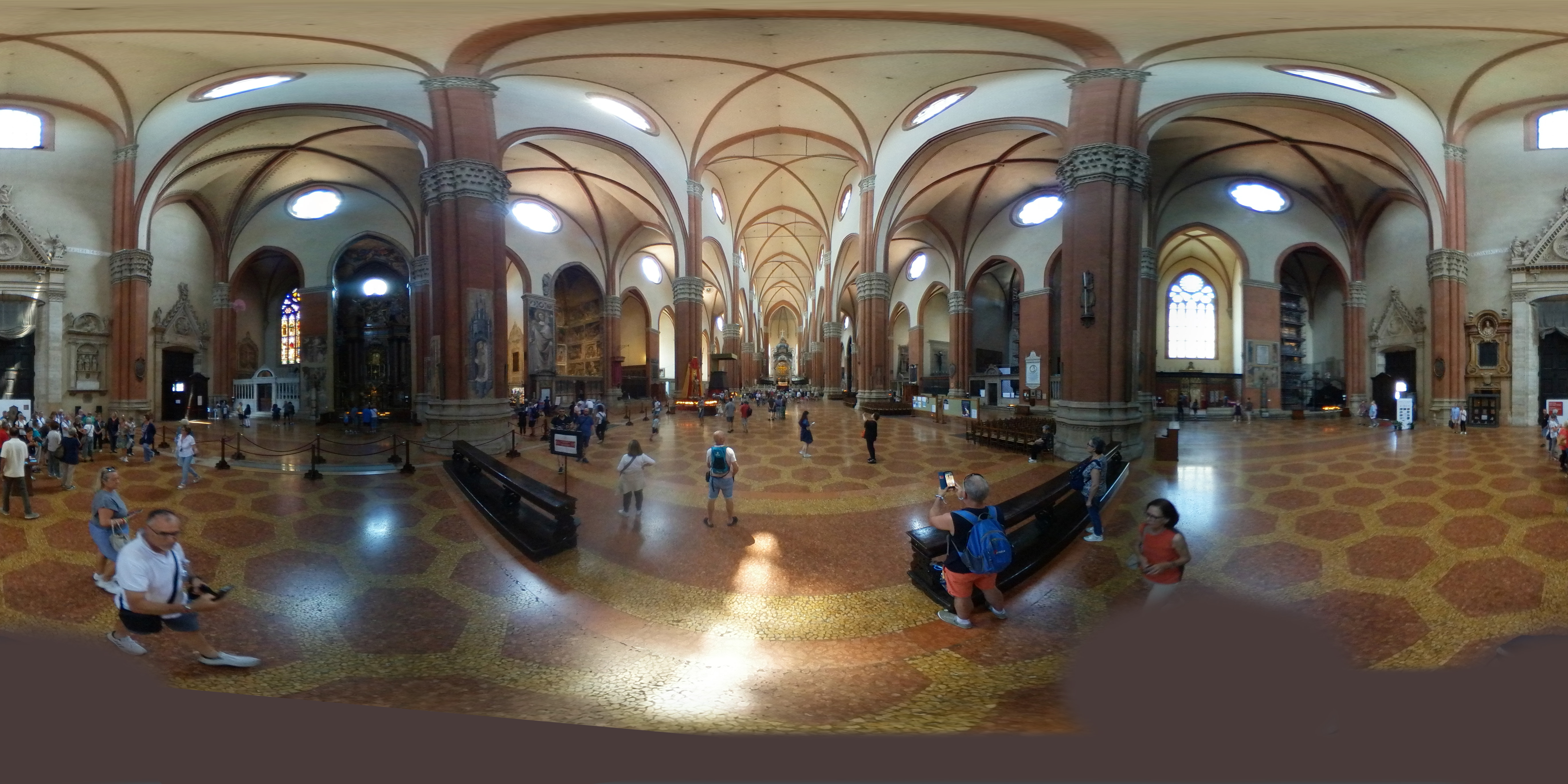 Bologna - Basilica di san Petronio - 360 panorama