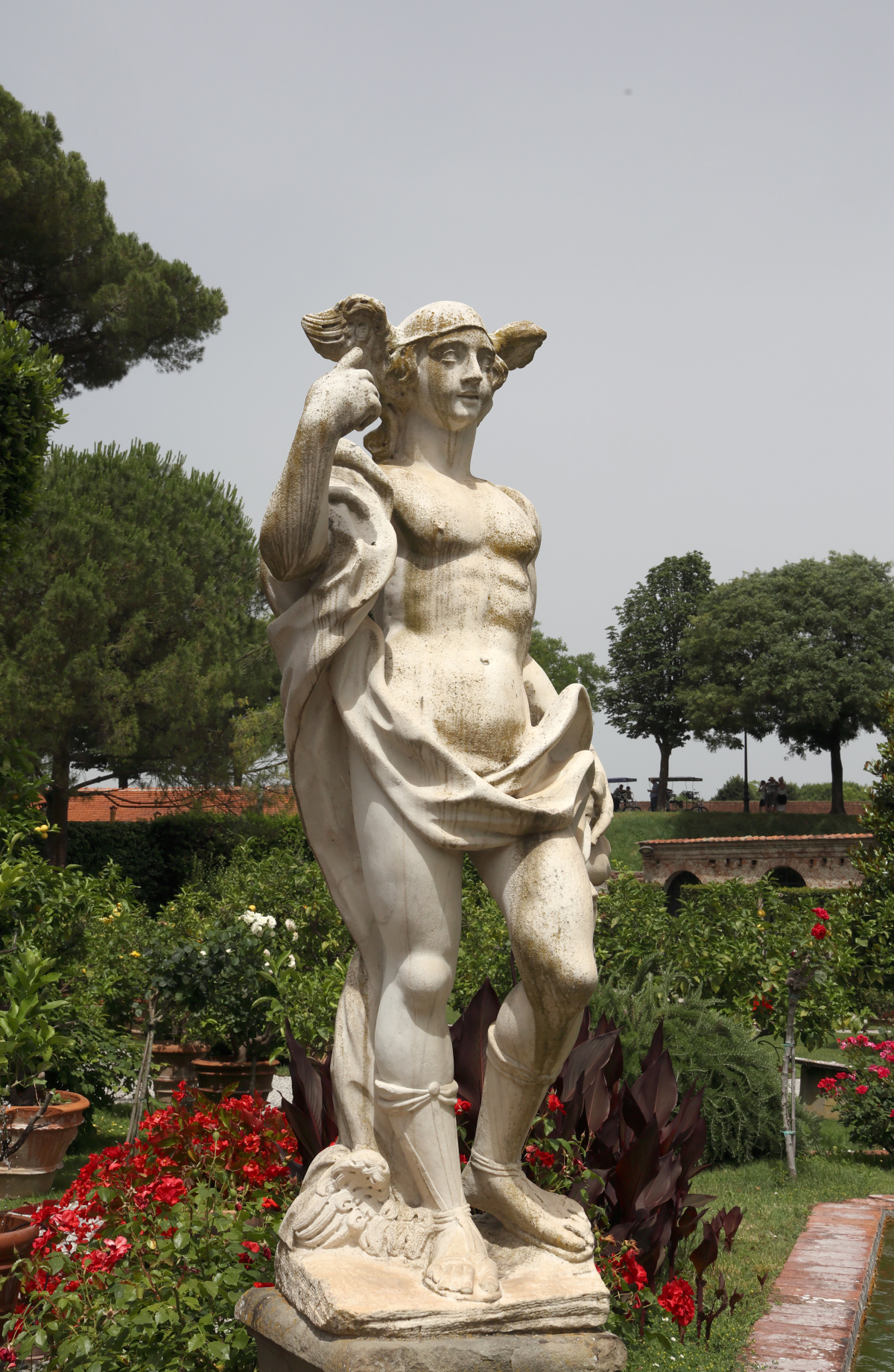 Lucca - Giardini di palazzo Pfanner - Hermes statue