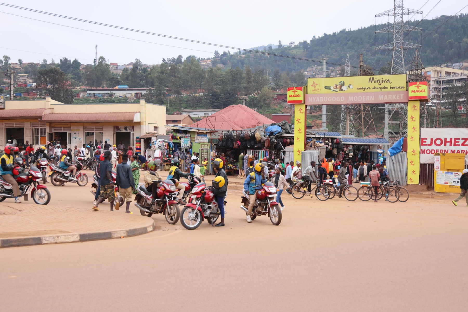 Rwanda - Kigali - Market entrance
