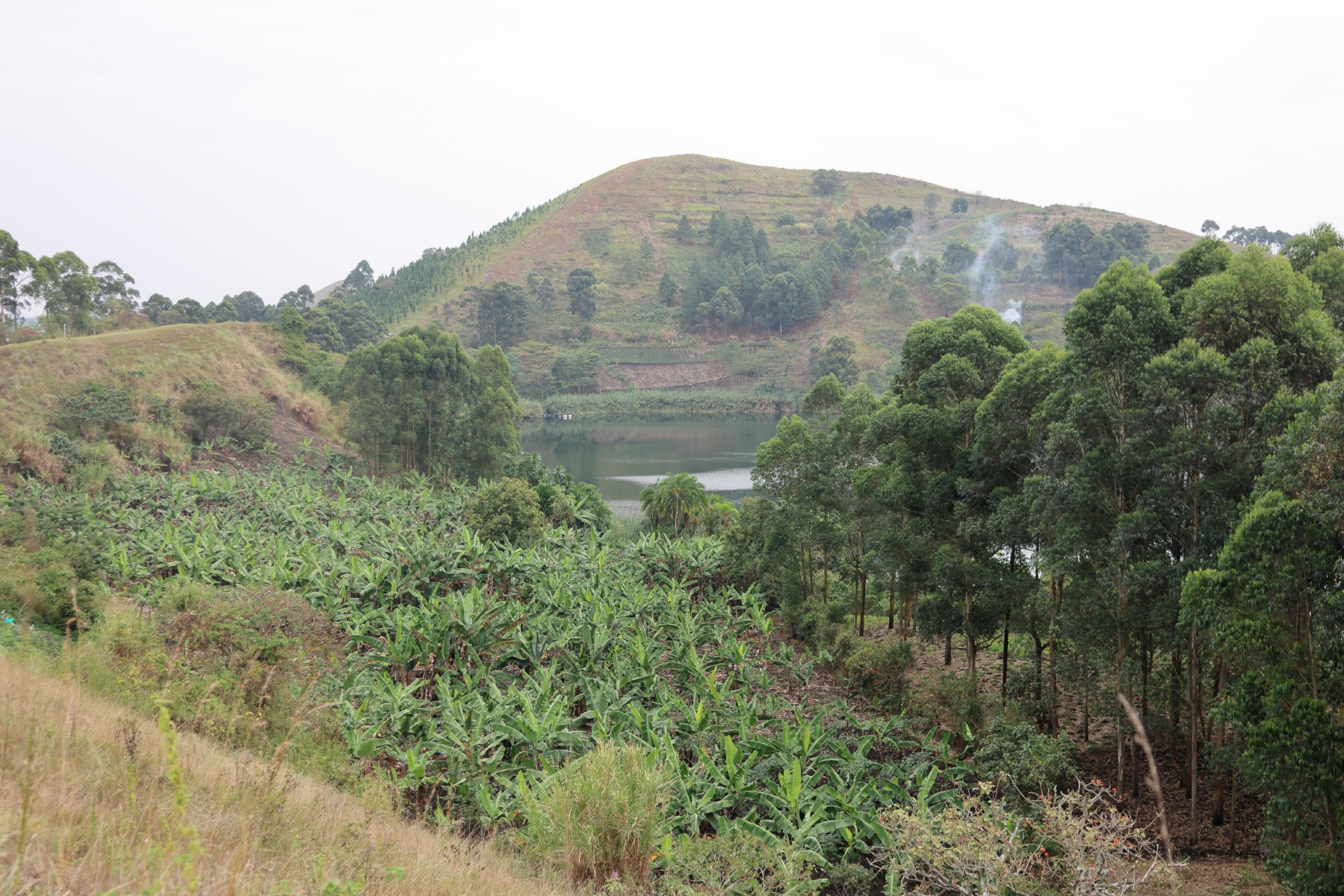 Uganda - Near Amabere caves - Lake