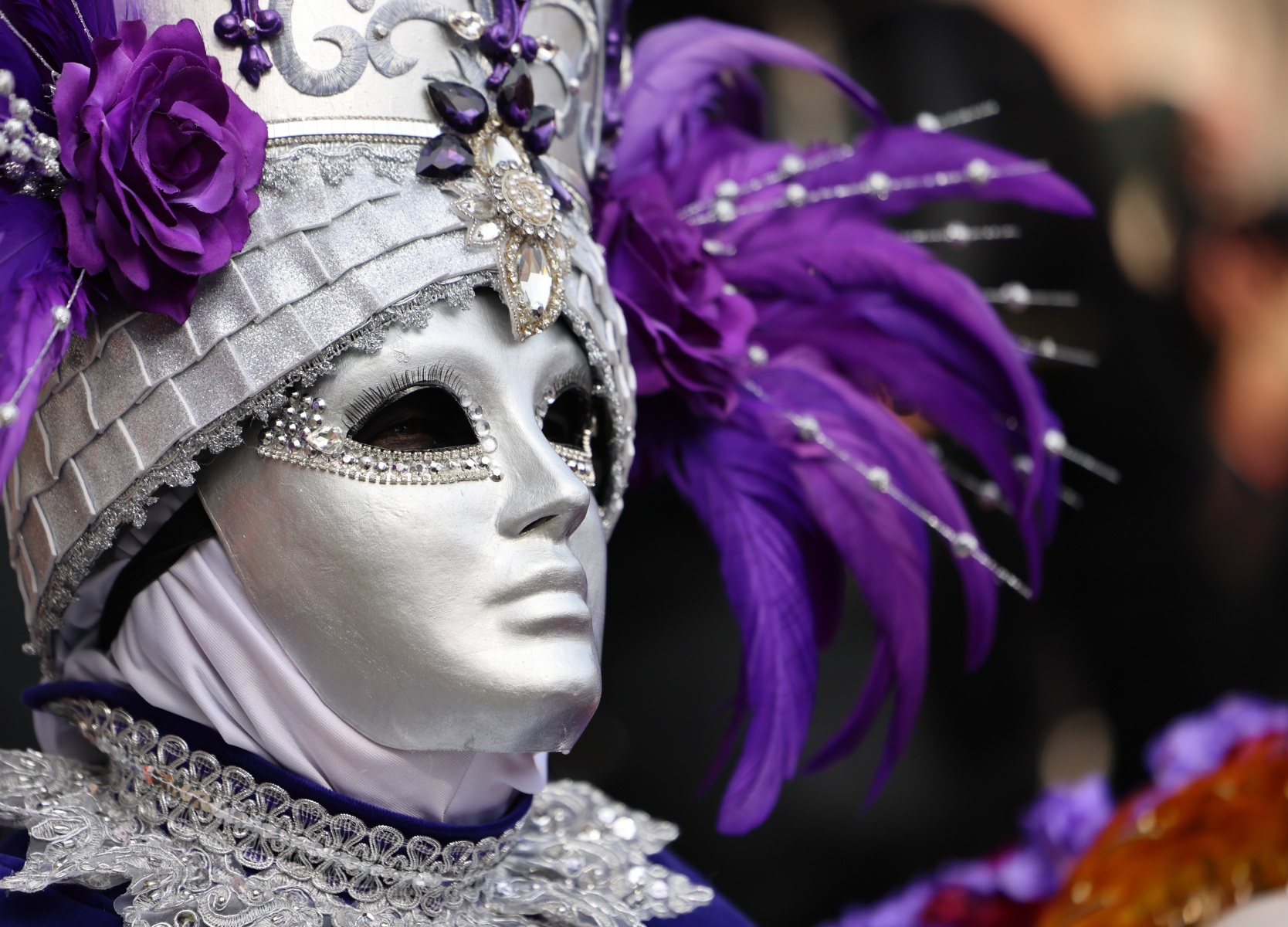 Arsenale - Magenta silver mask