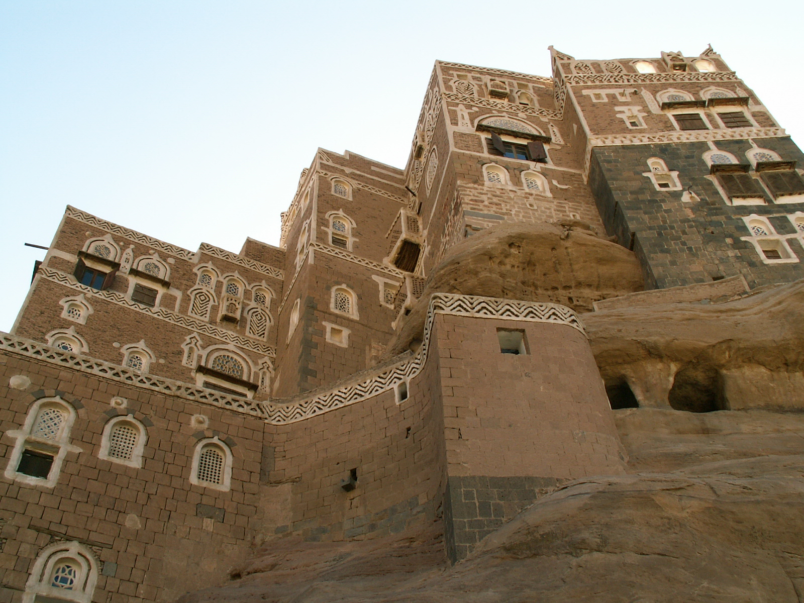 Wadi Dhar - Dar al Hajjar