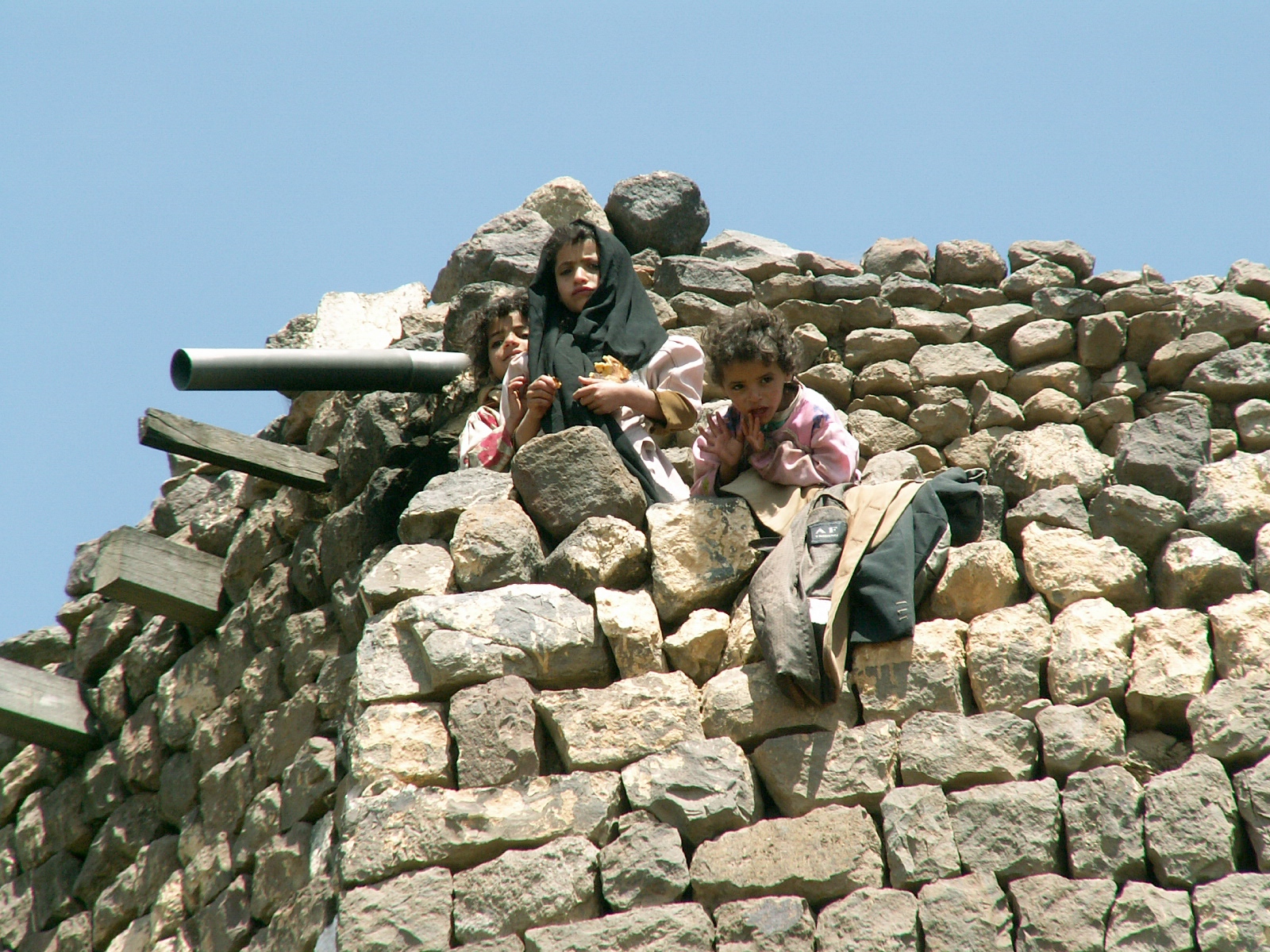 Near Manakhah