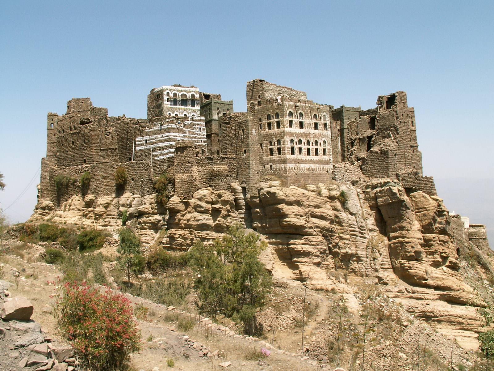 Near Manakhah
