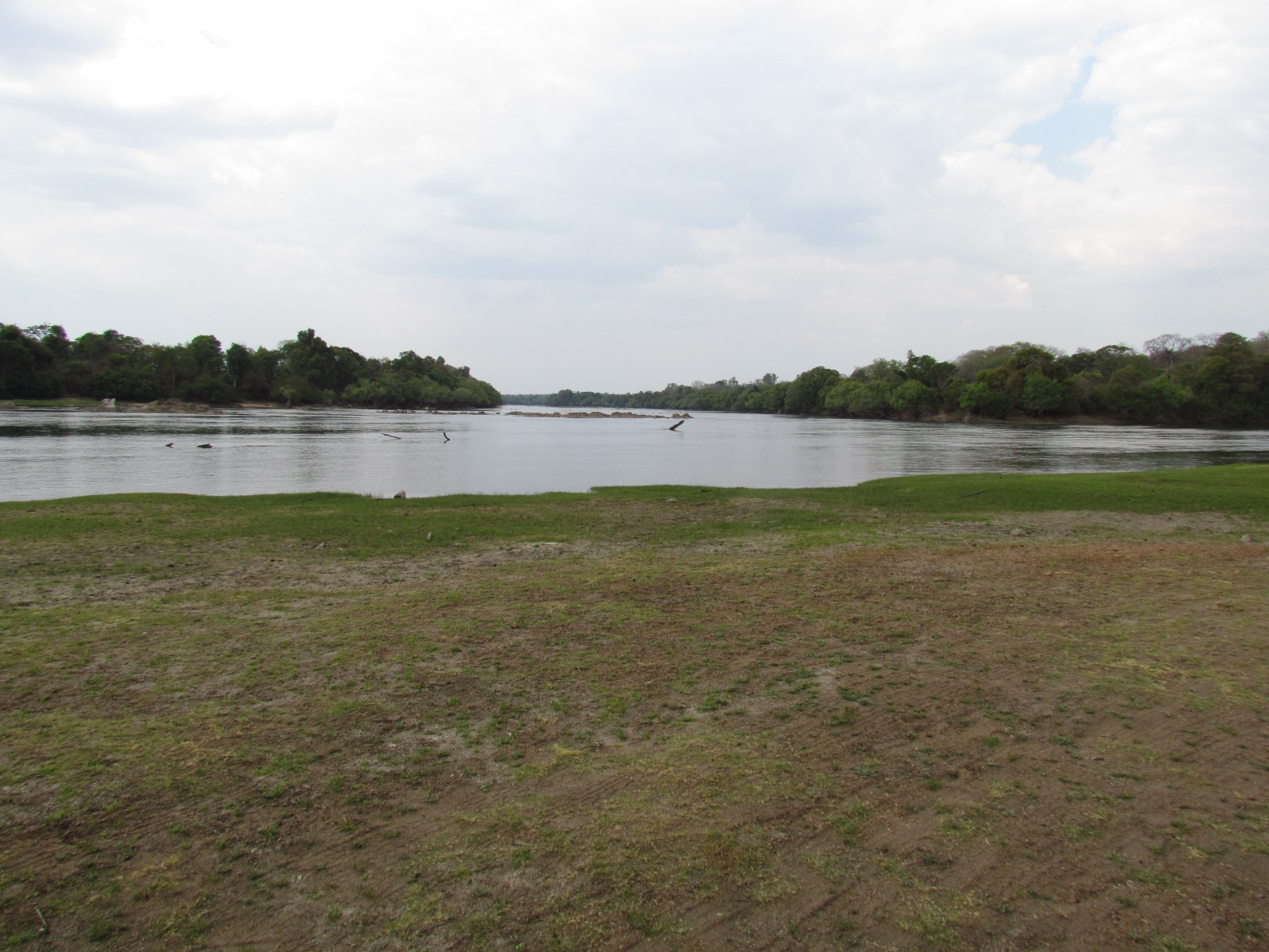 Kafue national park - Mayukuyuku camp - Kafue river