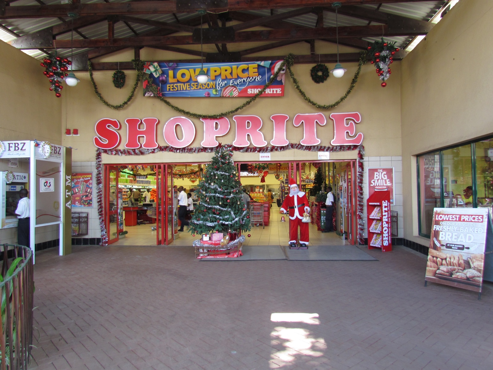 Livingstone - Early Christmas for Shoprite